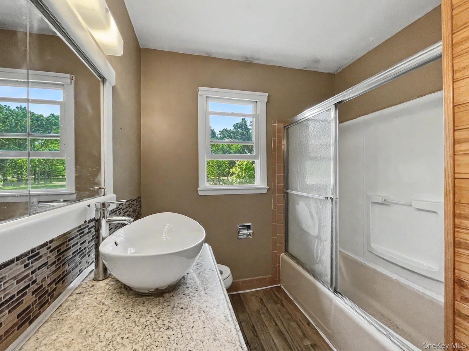 225 Monhagen Avenue thumbnail 7