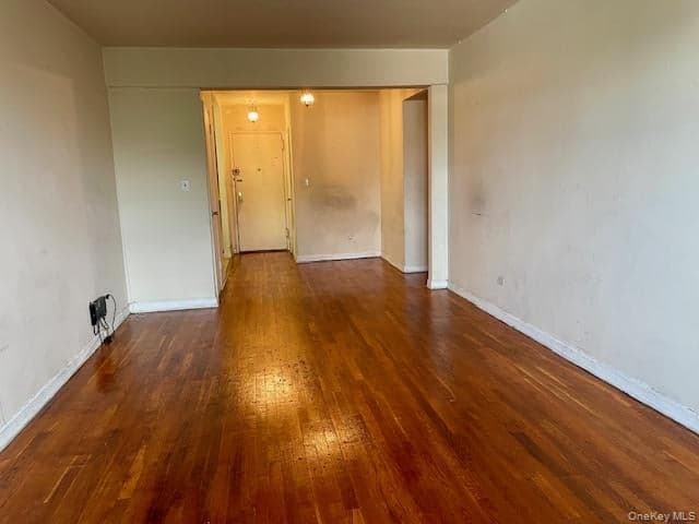 48-21 40 Street Unit: 2C thumbnail 6