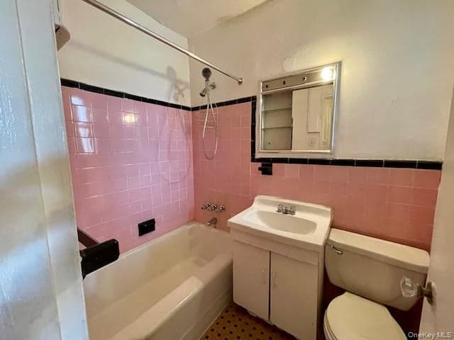 48-21 40 Street Unit: 2C thumbnail 10