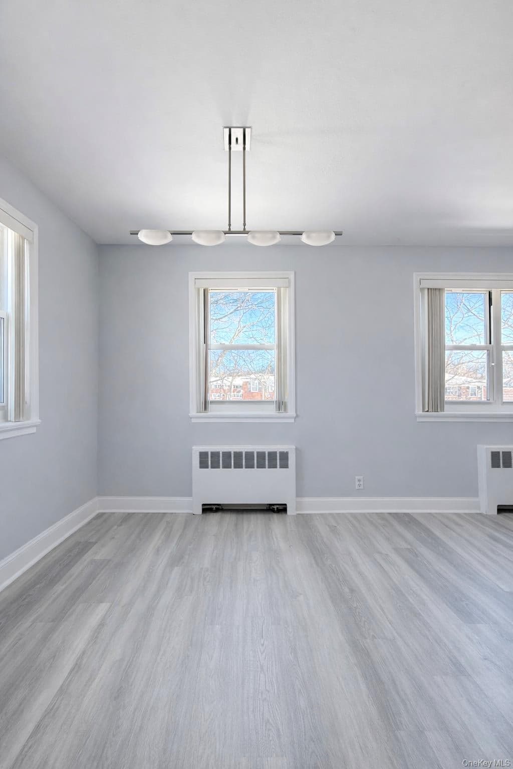 6758 152 Street Unit: B thumbnail 7