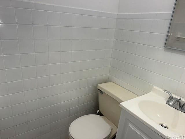3084 Harding Avenue thumbnail 8