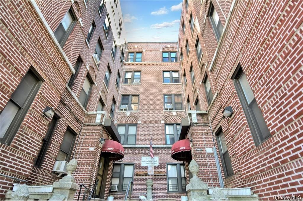 1976 Lafontaine Avenue Unit: 5C thumbnail 12