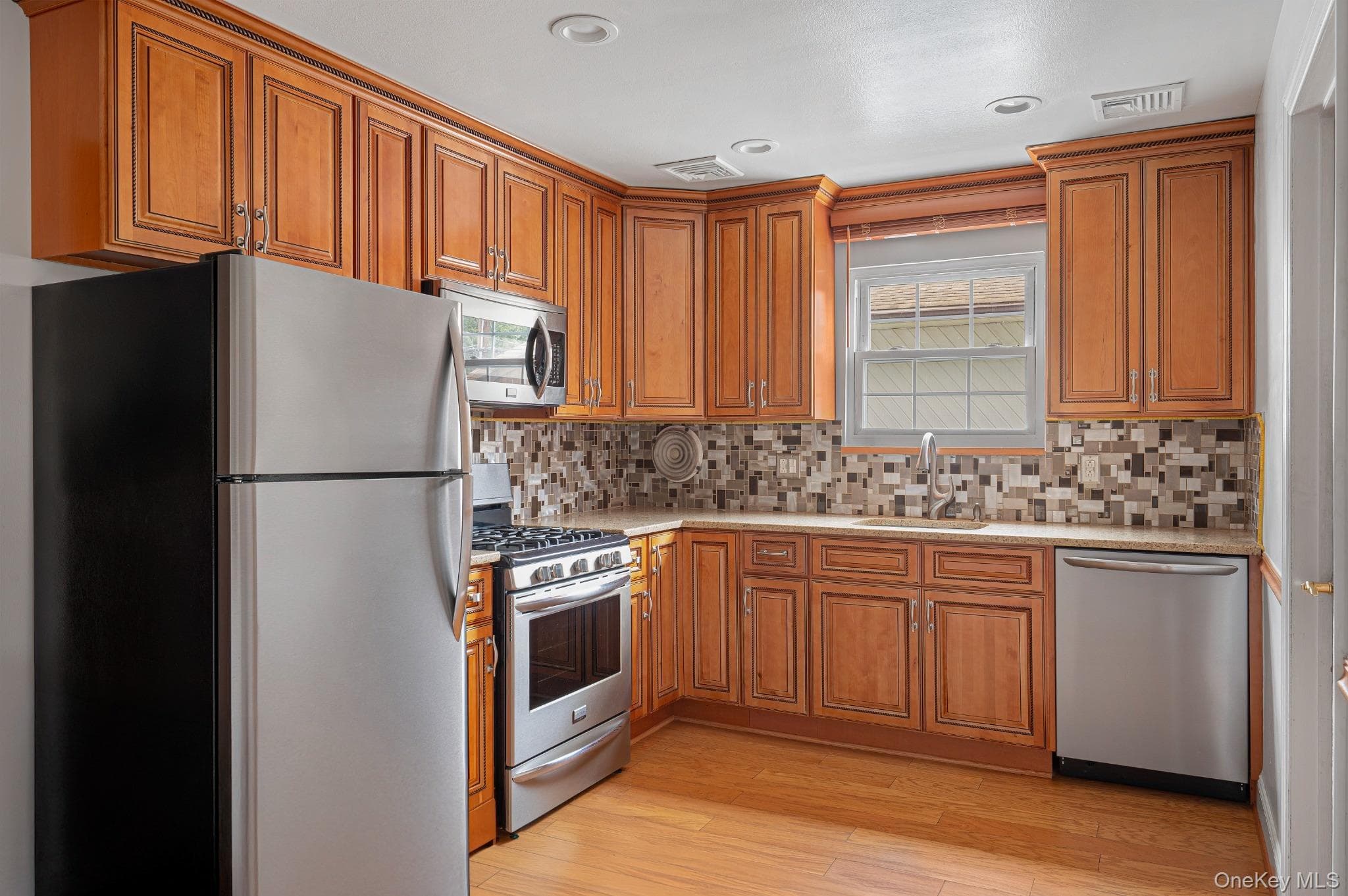 364 Nassau Boulevard BLVD thumbnail 9