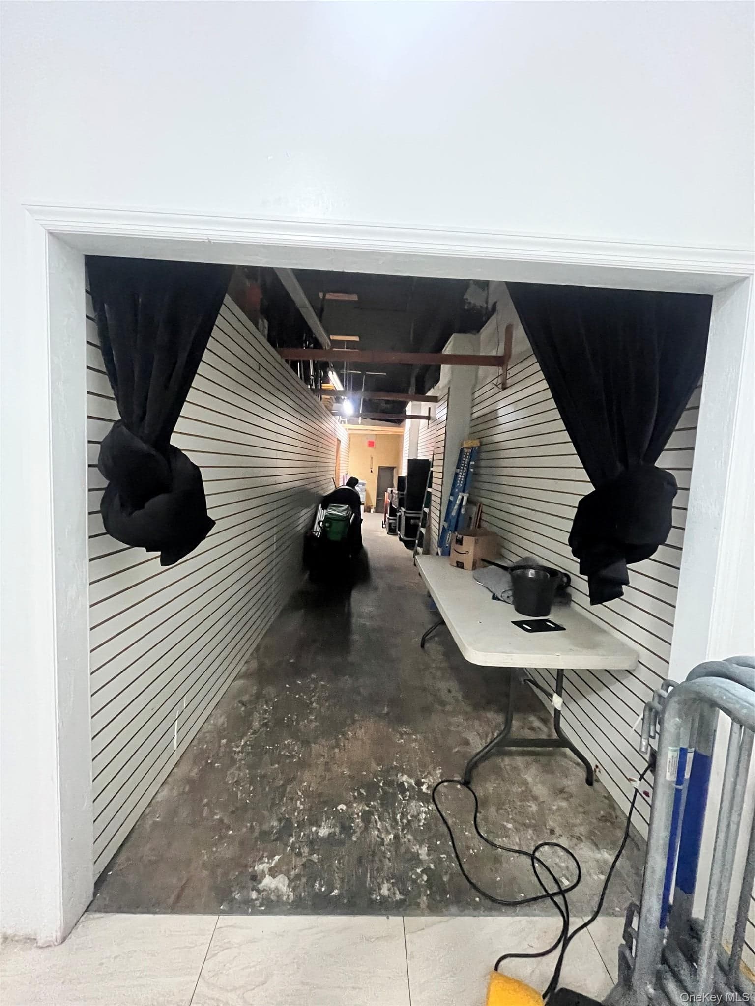 6301 Fresh Pond Road Rd thumbnail 15