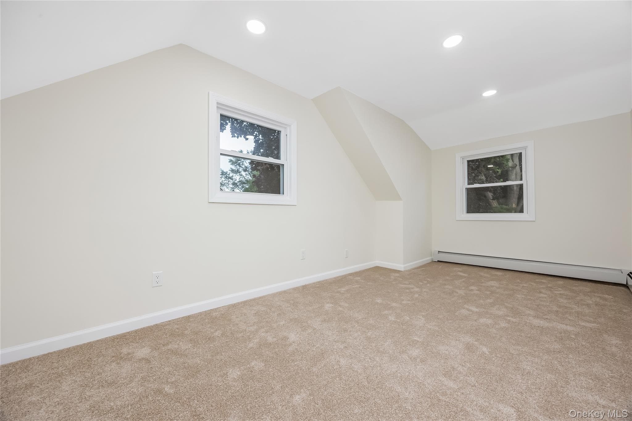 200 Raff Avenue thumbnail 12
