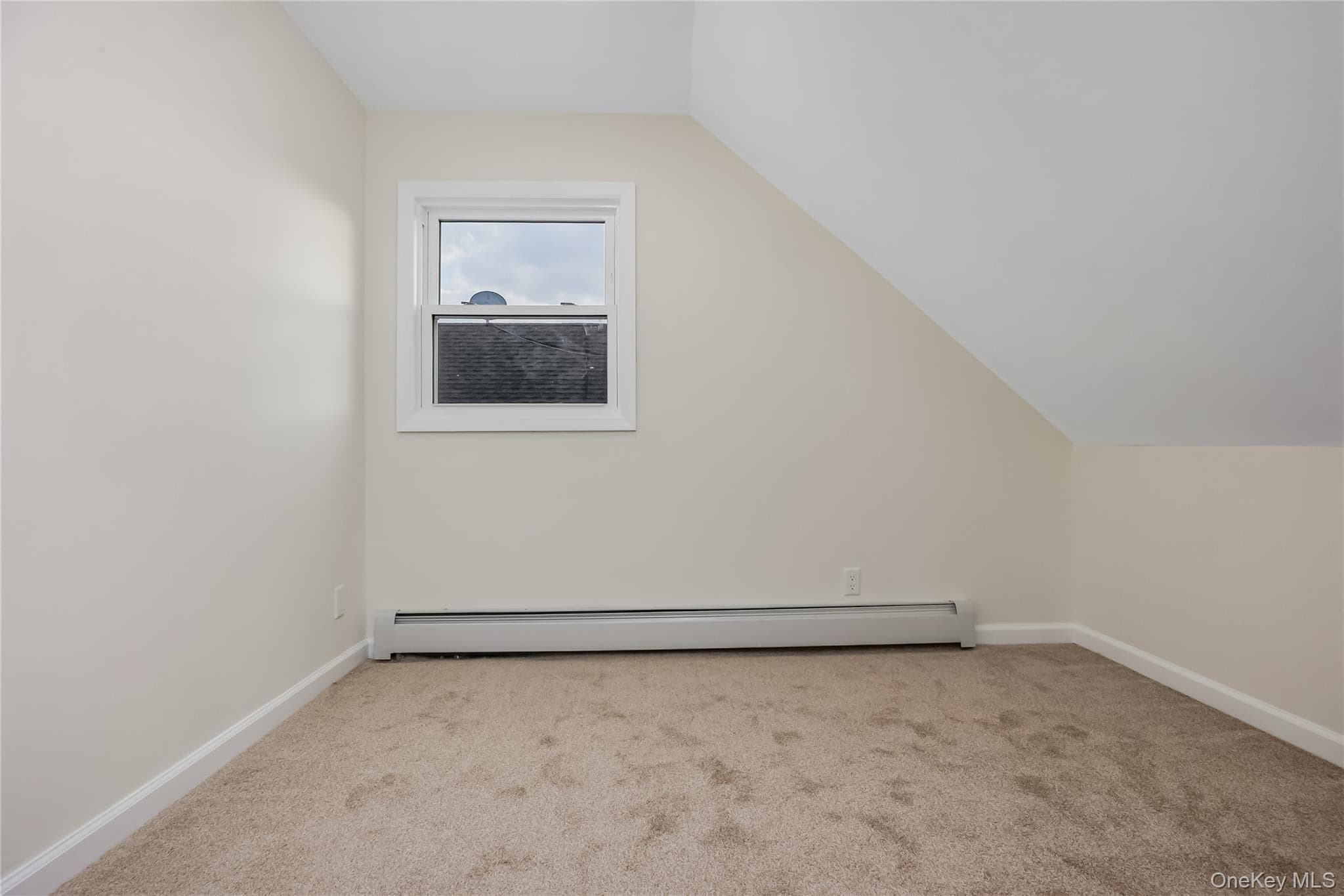 200 Raff Avenue thumbnail 10