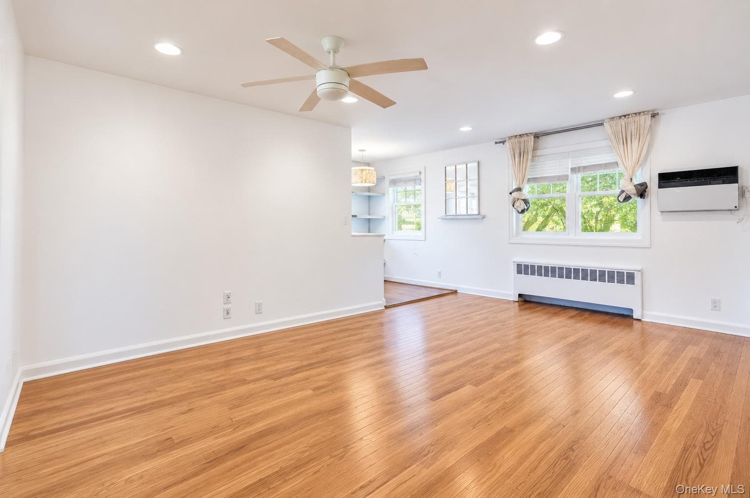 22630 Kingsbury Avenue Unit: B photo 1