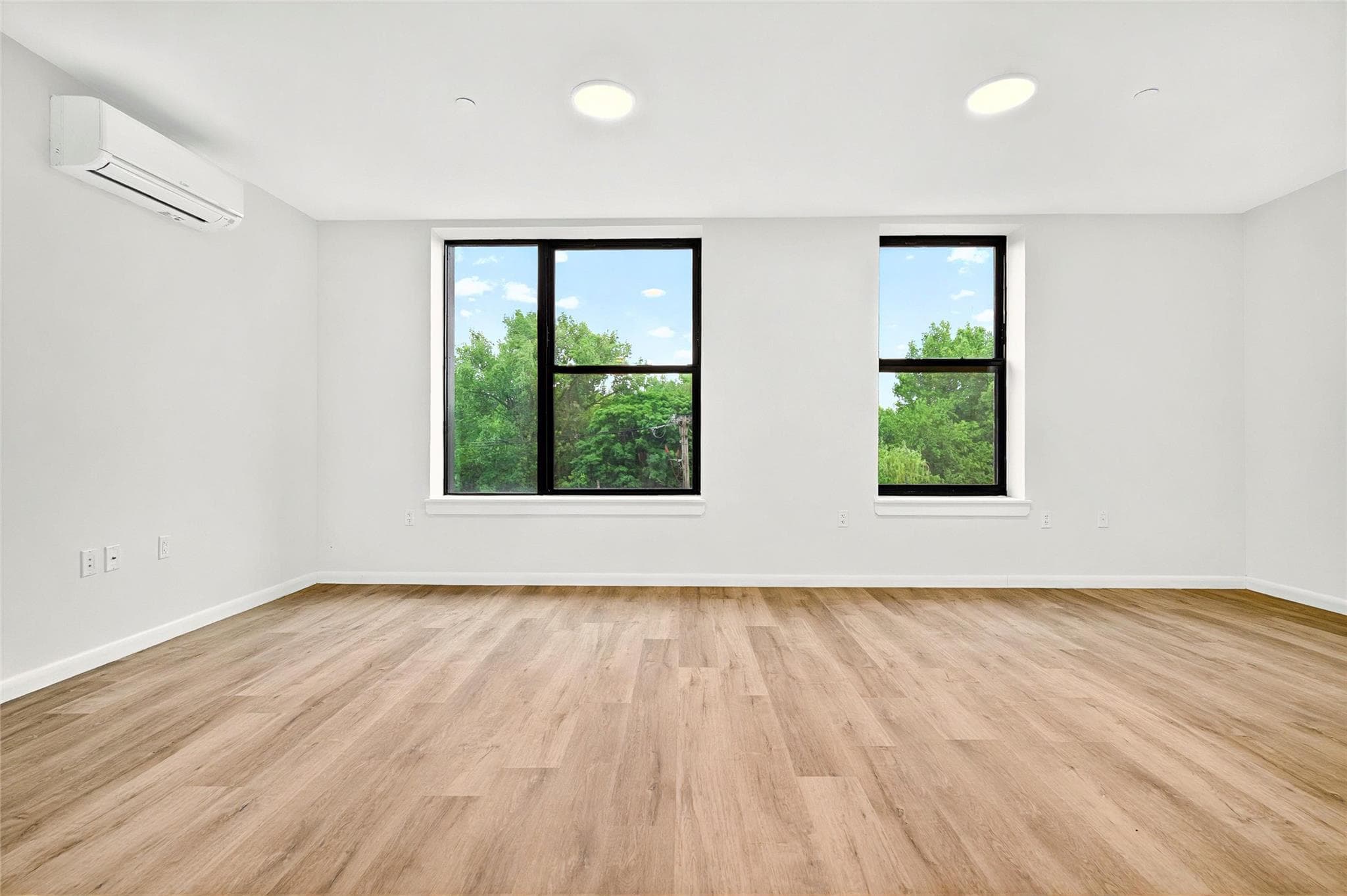 1727 Lacombe Avenue Unit: 4B thumbnail 11