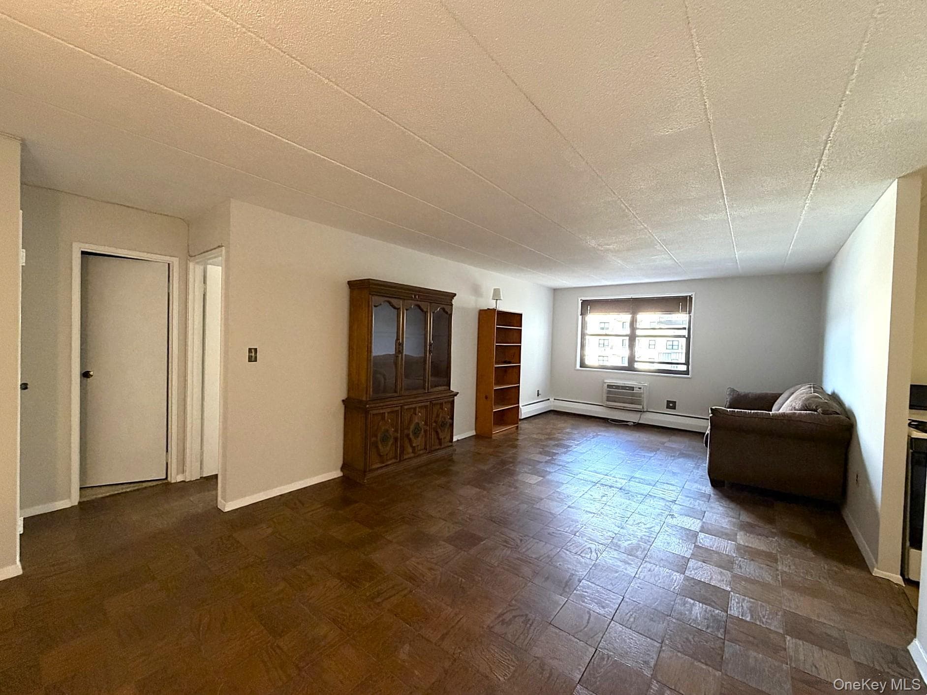 1085 Warburton Avenue Unit: 307 thumbnail 9