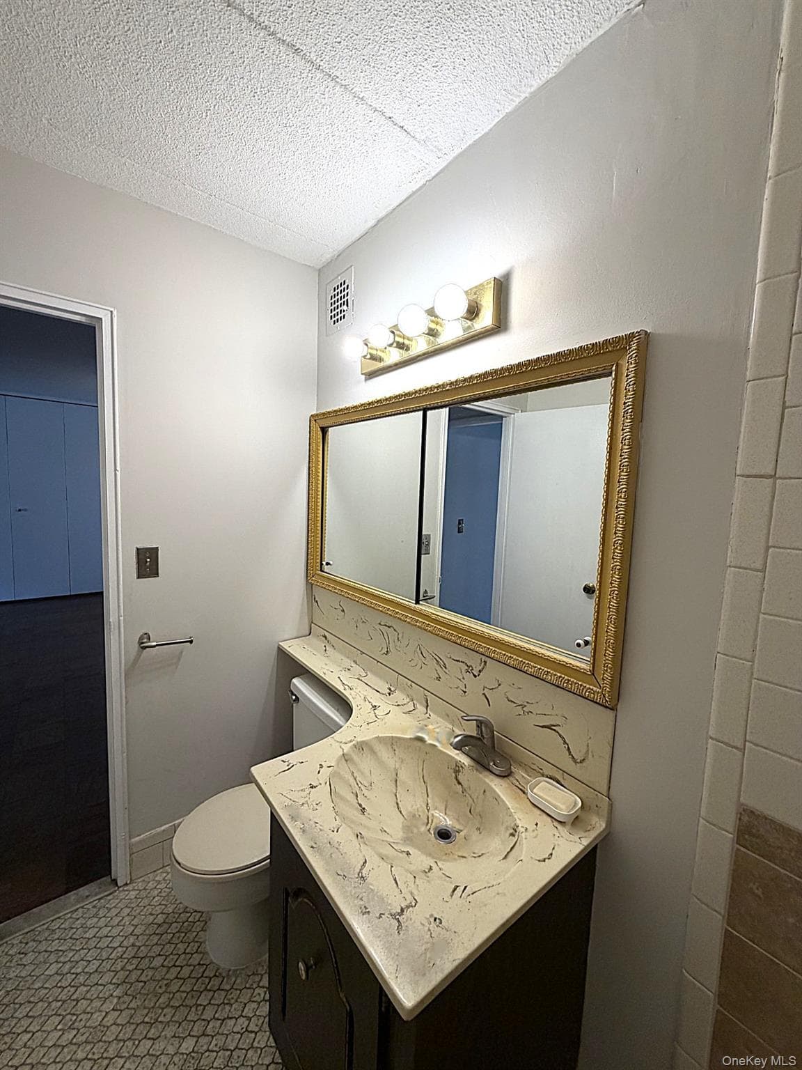 1085 Warburton Avenue Unit: 307 thumbnail 14