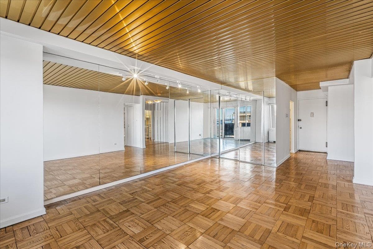18-15 215th Street Unit: 17L thumbnail 7