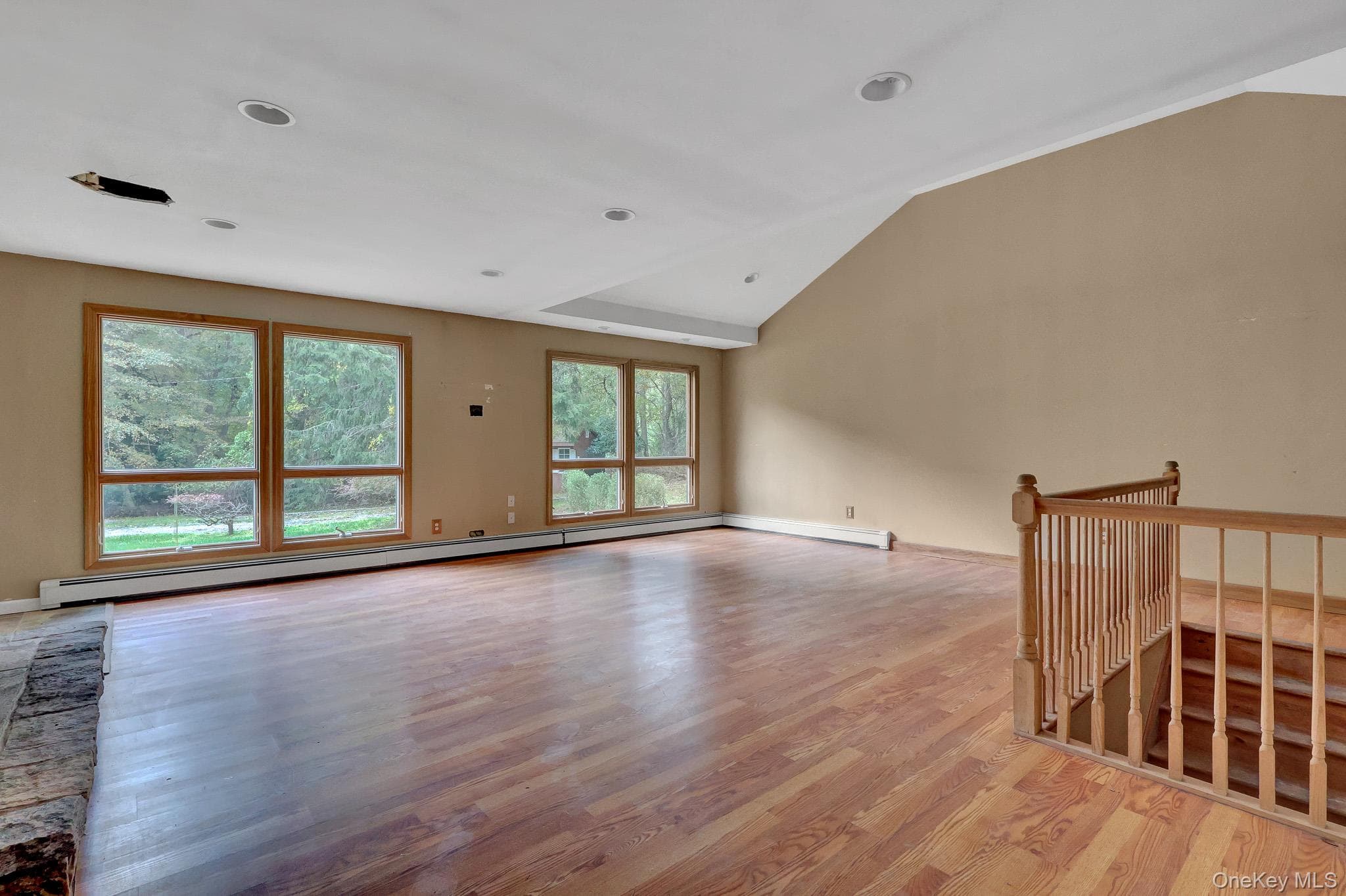 56 E Bartlett Road thumbnail 12