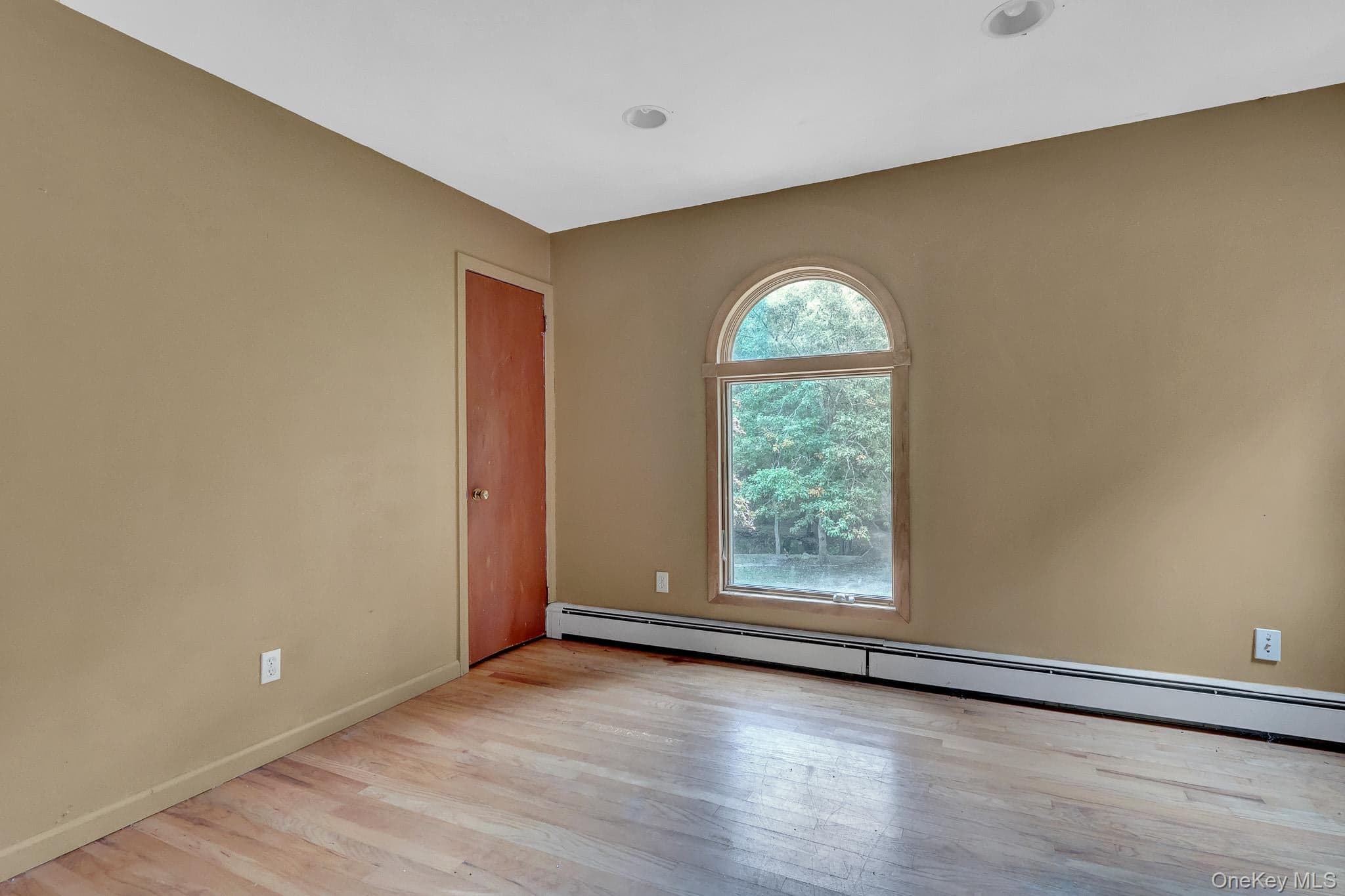56 E Bartlett Road thumbnail 19