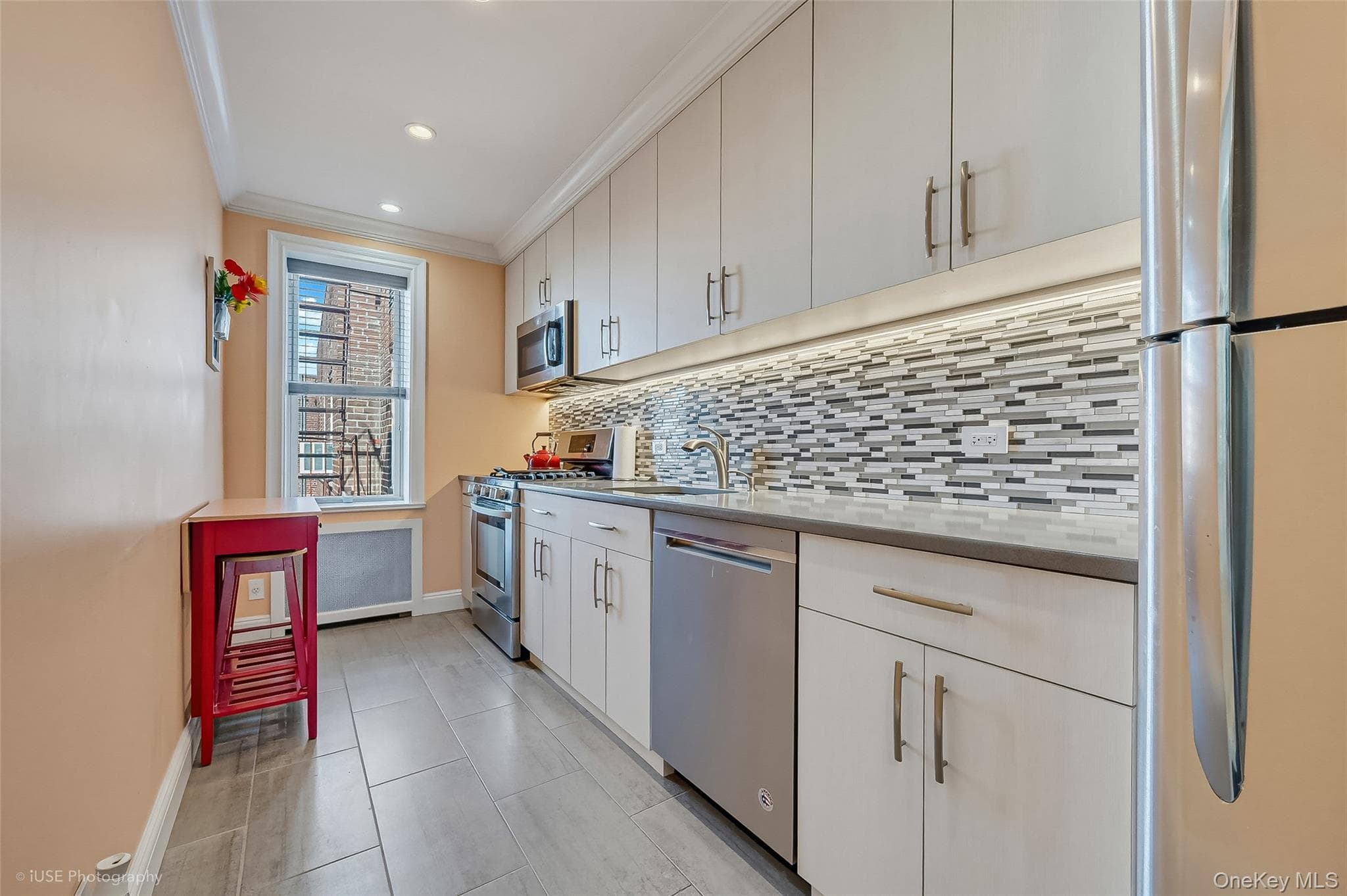 39-50 52nd Street Unit: 6D thumbnail 5