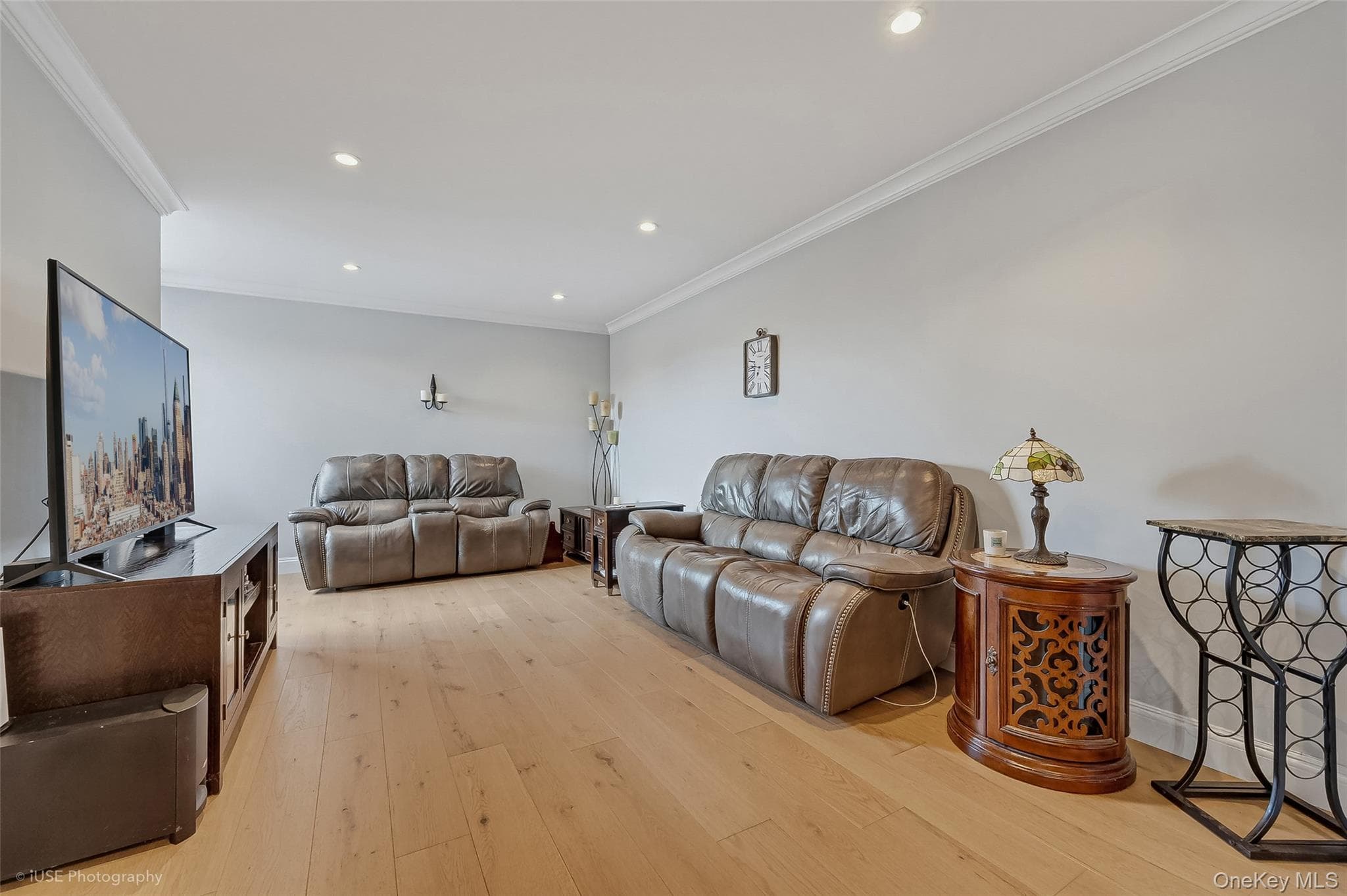 39-50 52nd Street Unit: 6D thumbnail 3