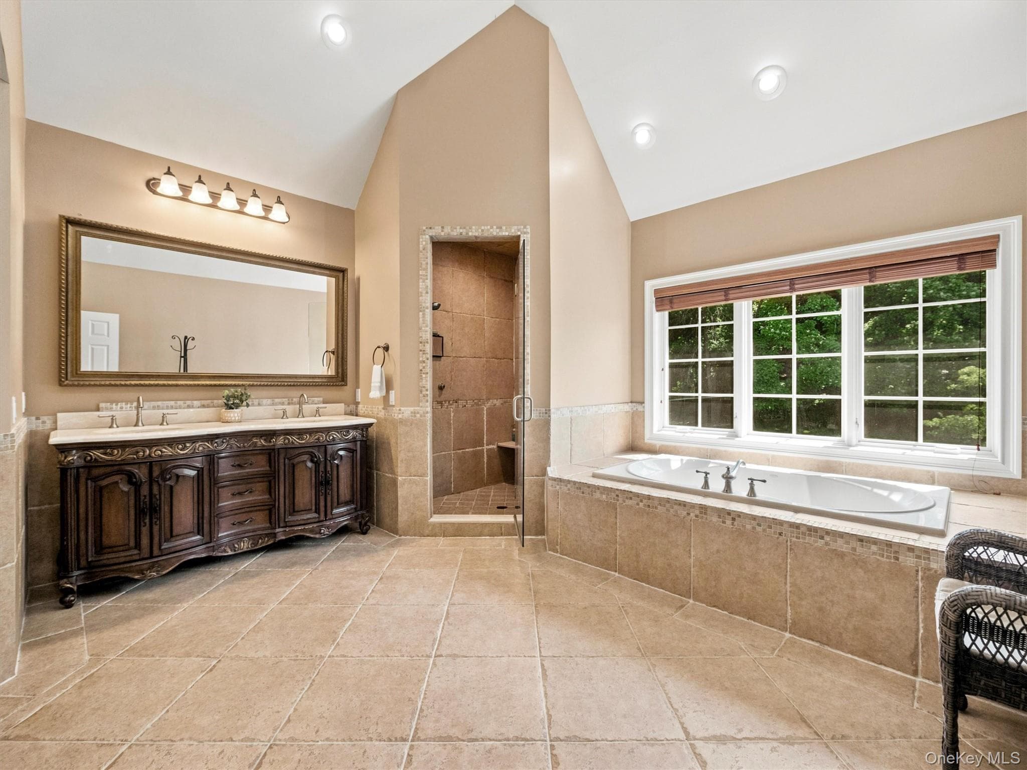 637 S Mountain Road thumbnail 28