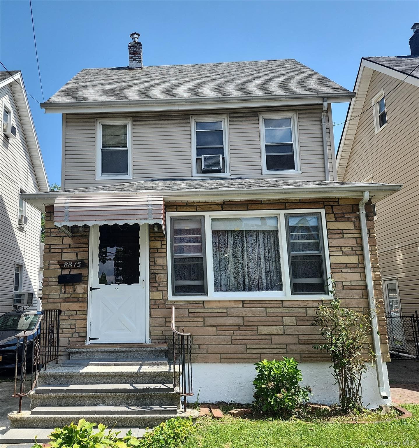 88-15 Ashford Street photo 1