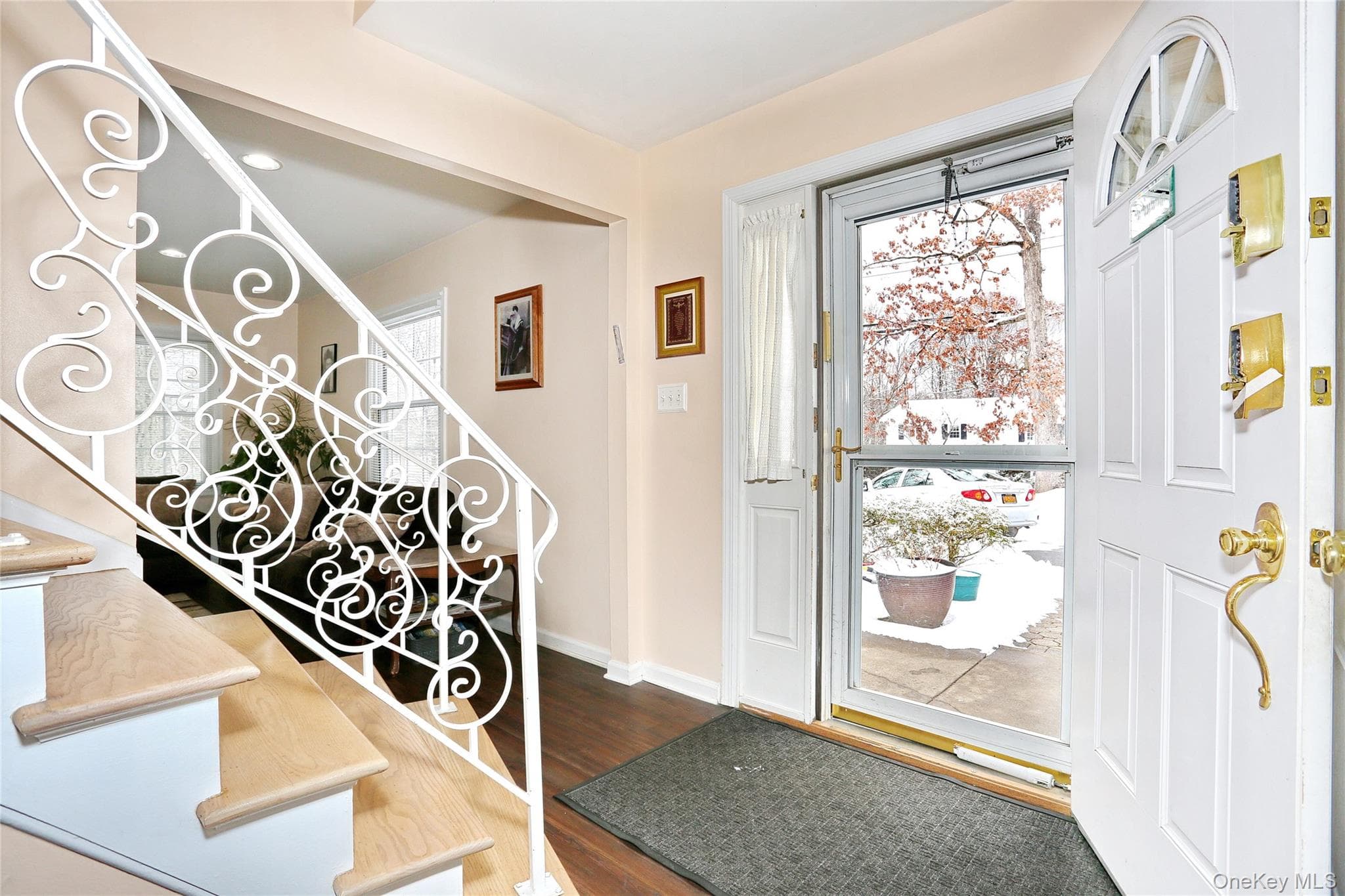 277 Saddle River Road thumbnail 4