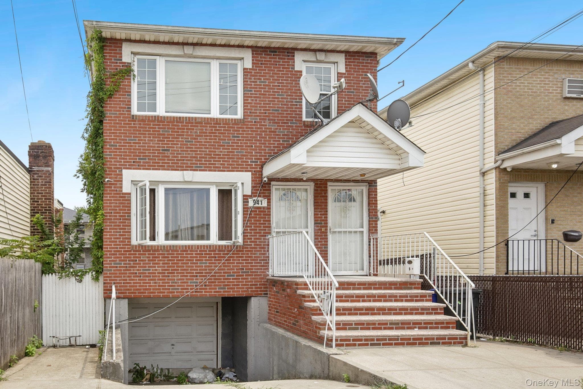 941 Crescent Street thumbnail 18