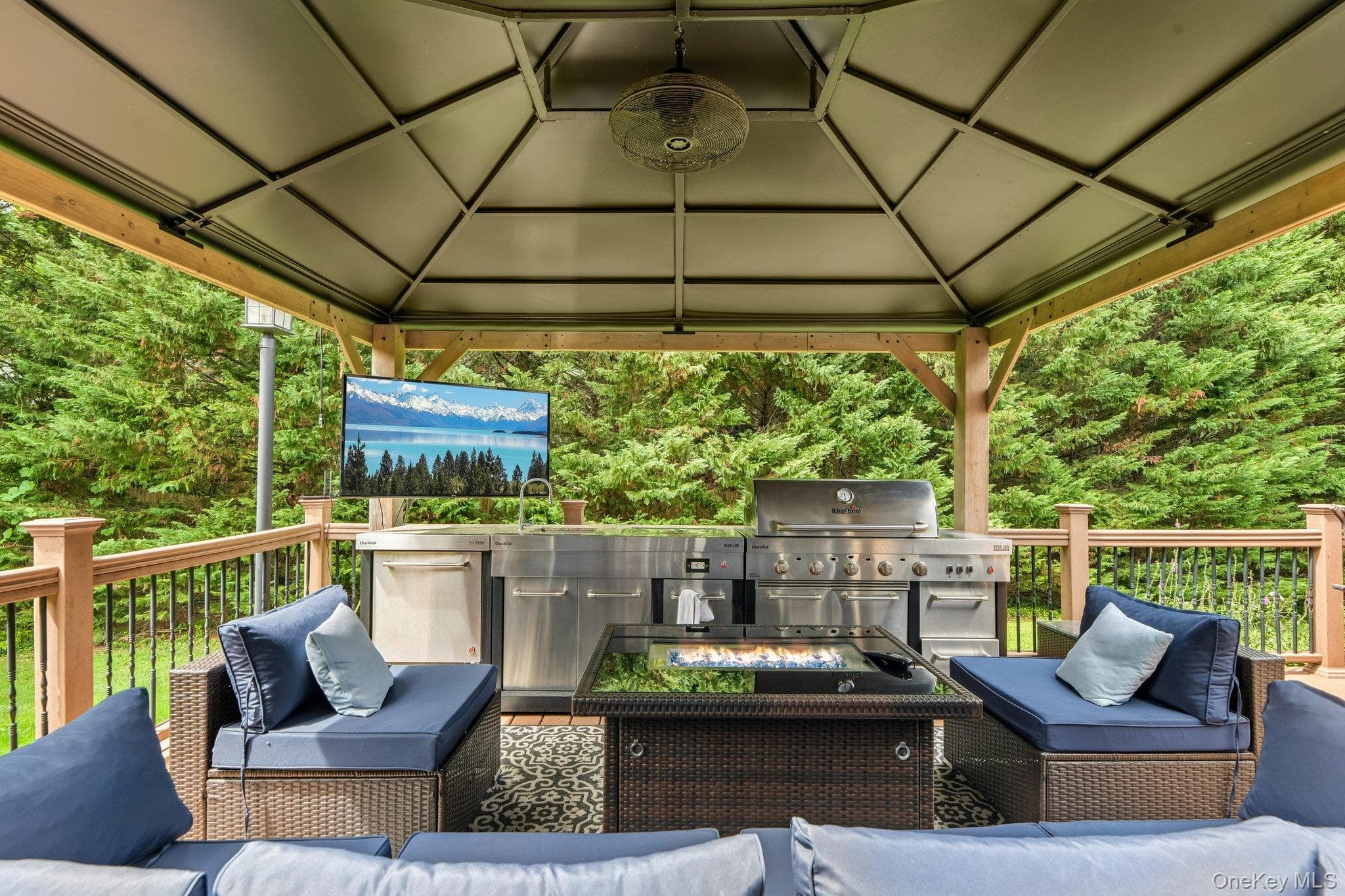 6 Pebble Hill Court thumbnail 34