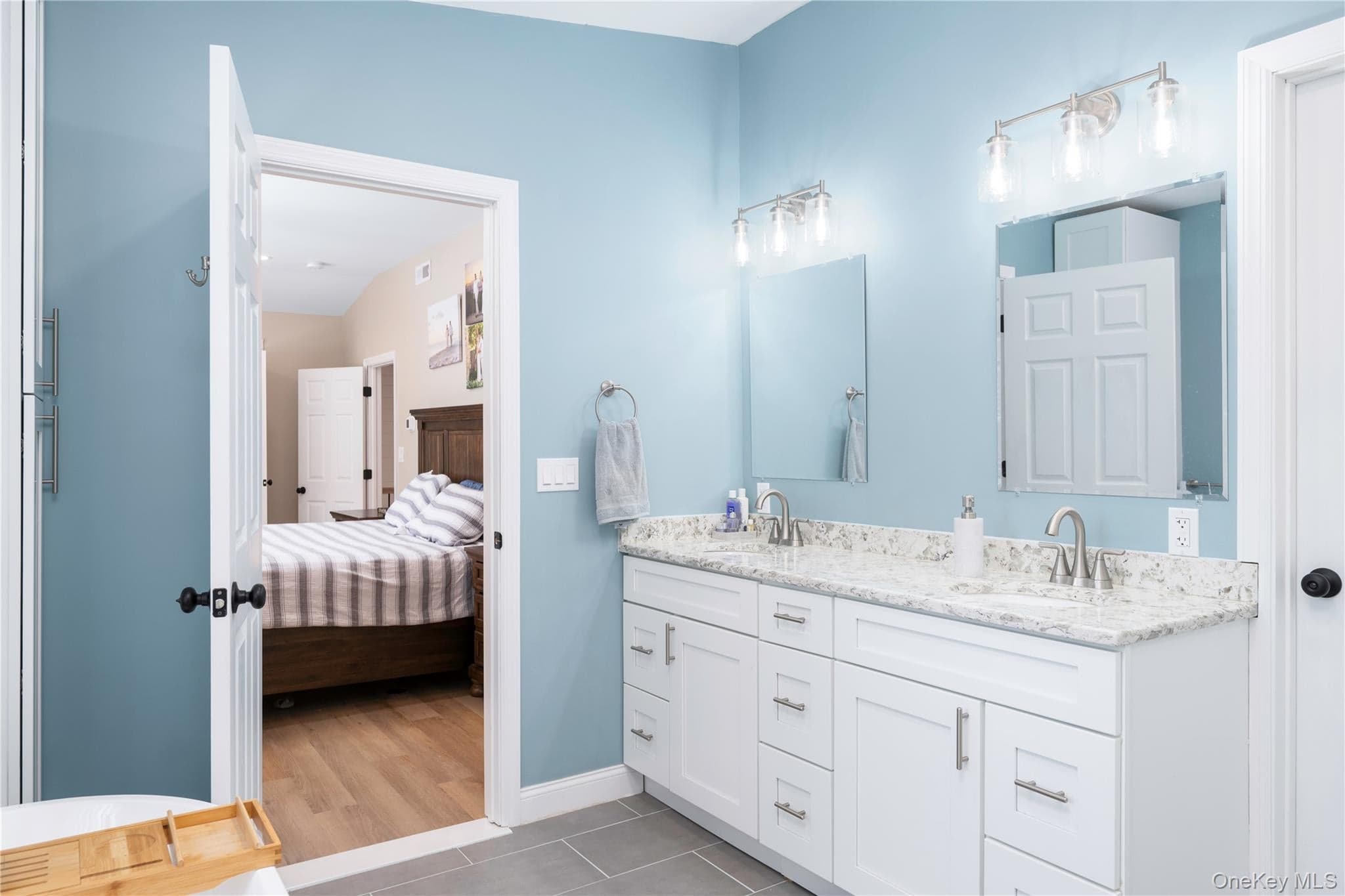 71 W Lake Boulevard thumbnail 17