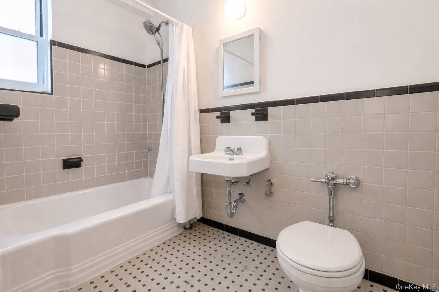 30-11 Parsons Boulevard Unit: 2T thumbnail 16