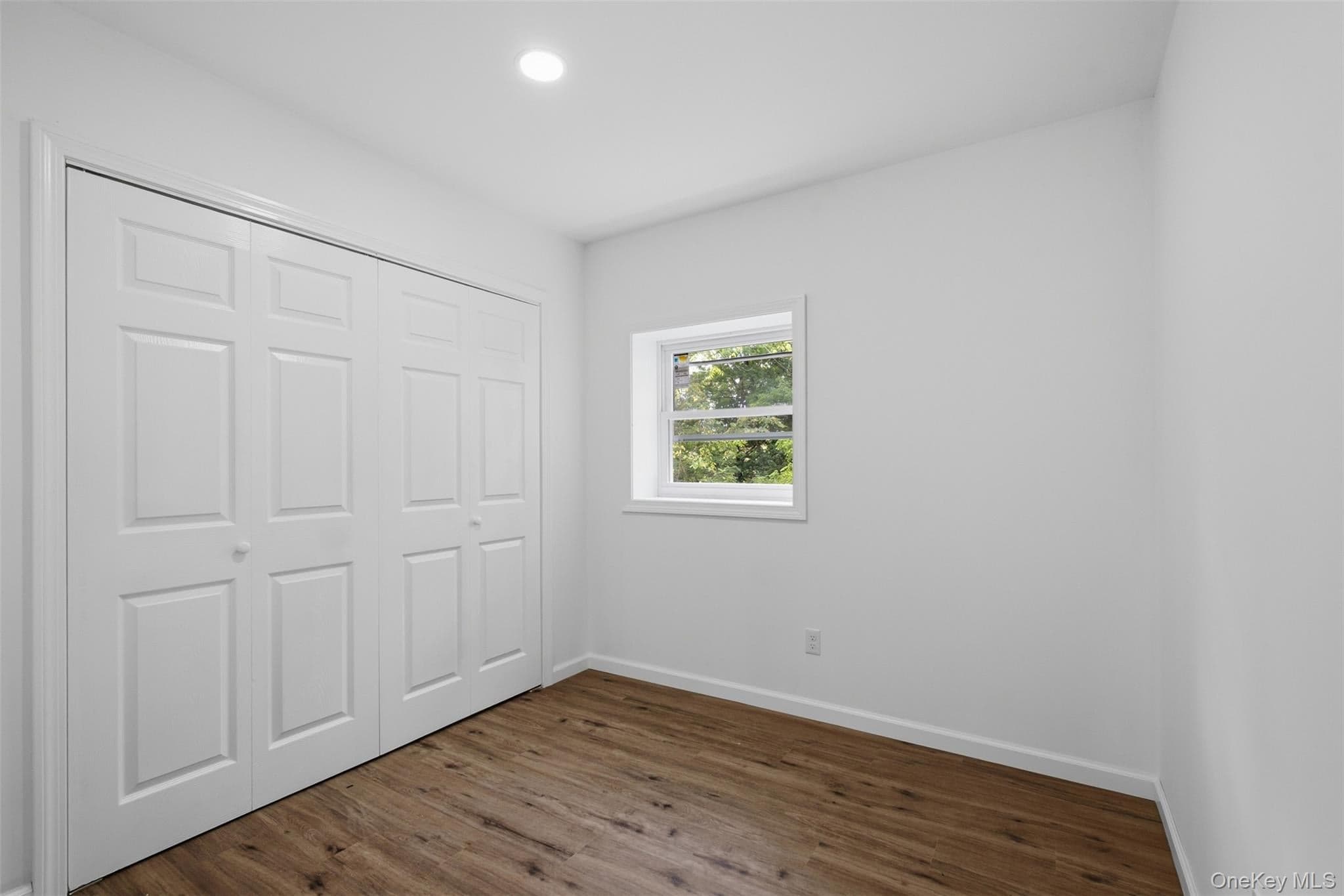 54 Cedar Lane thumbnail 18