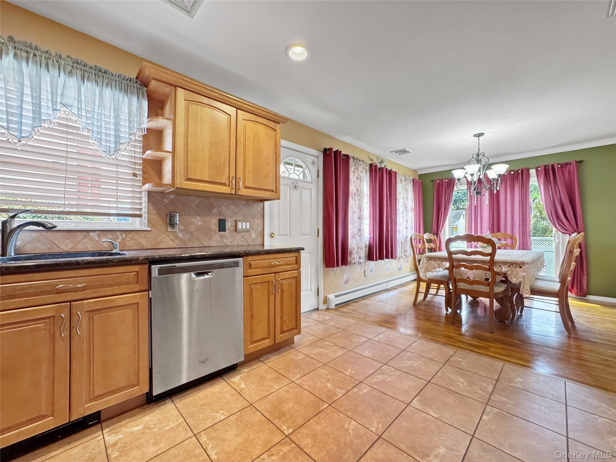 2810 Charles Road thumbnail 9