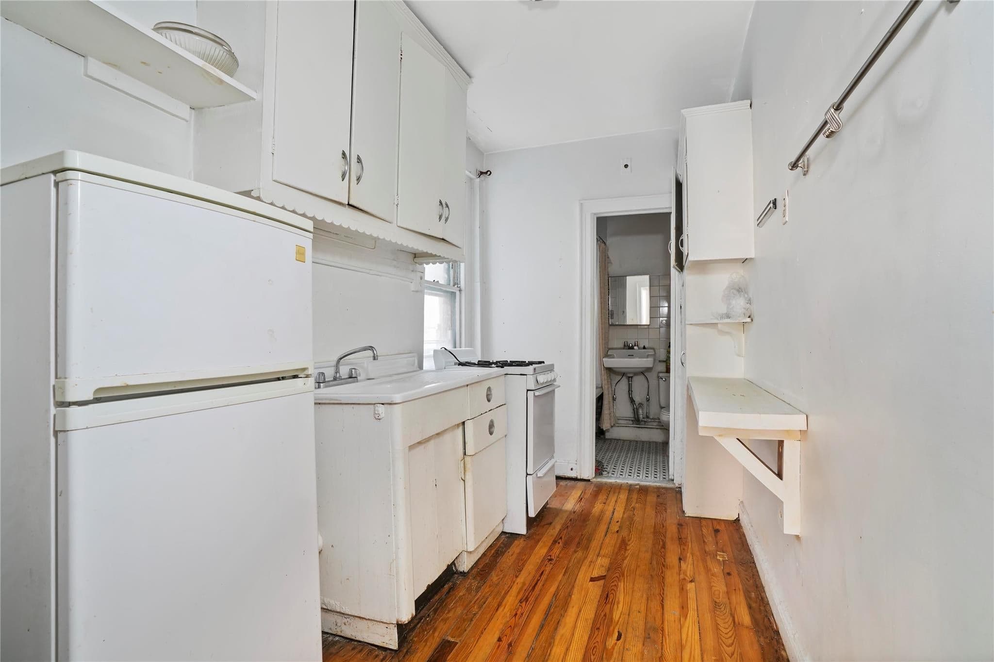 234-238 Powers Street thumbnail 8
