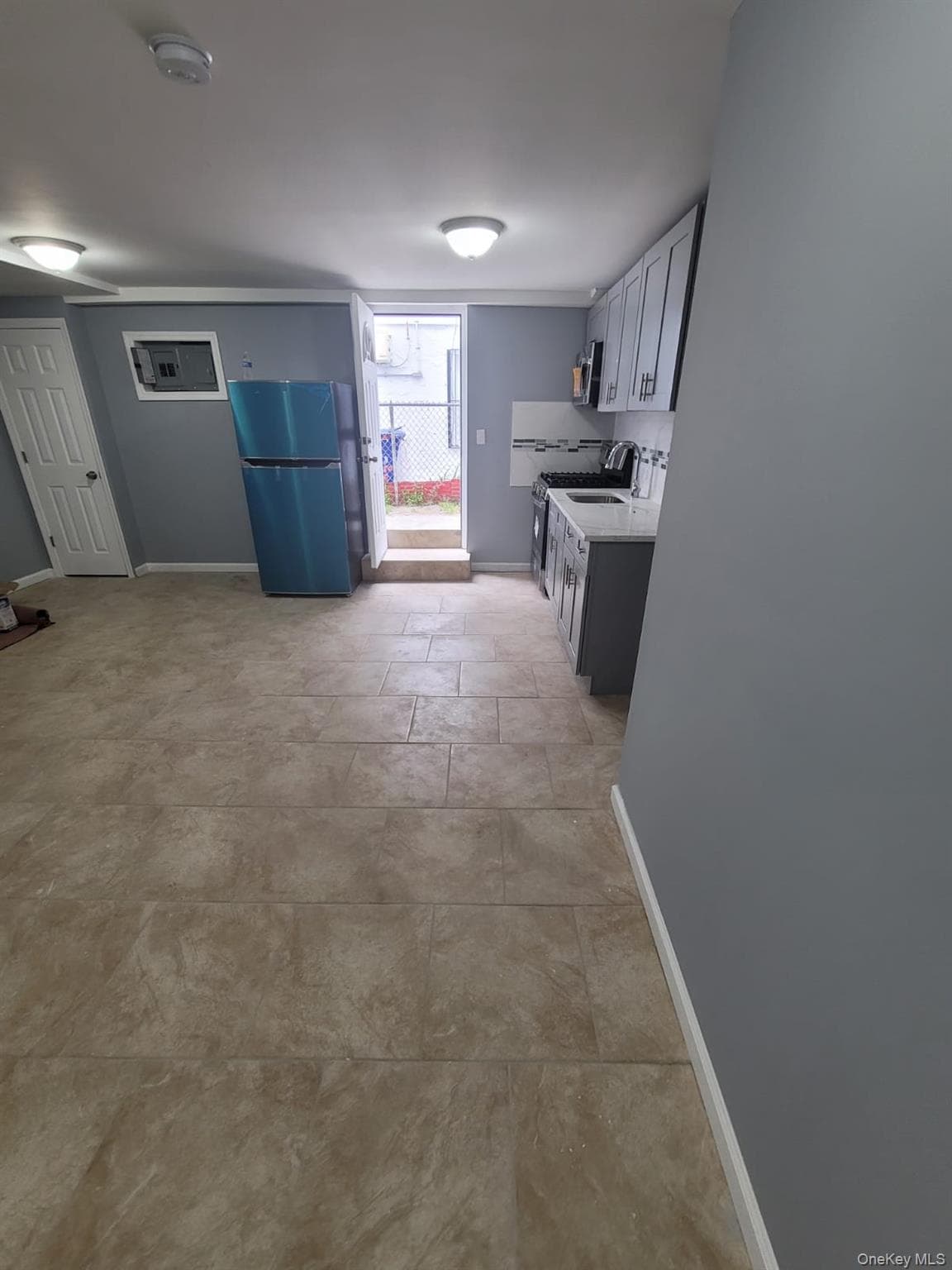 448 Beach 64th Street thumbnail 17