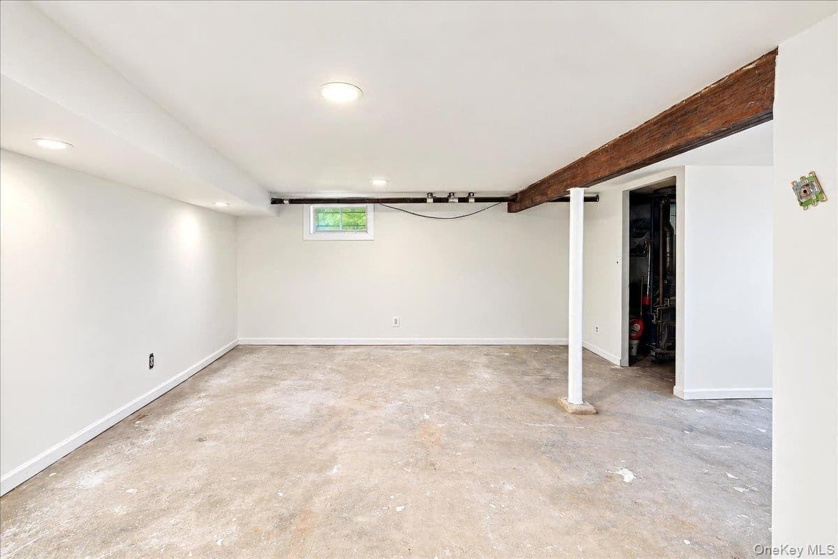 136 Sherman Avenue thumbnail 19