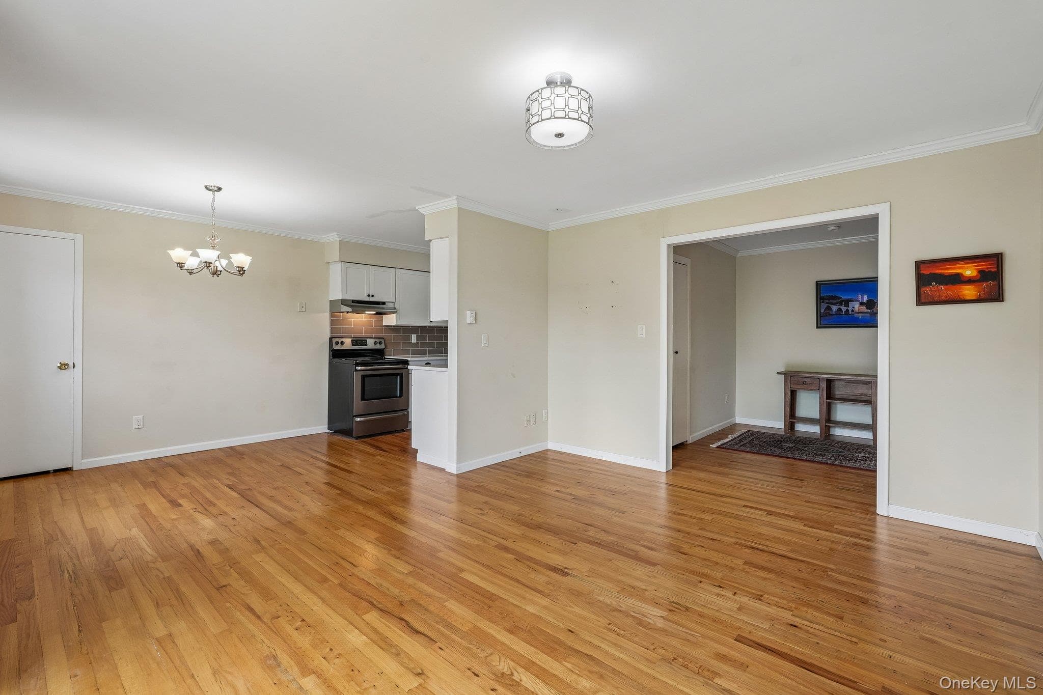 2 Germonds Village Unit: 12 thumbnail 2