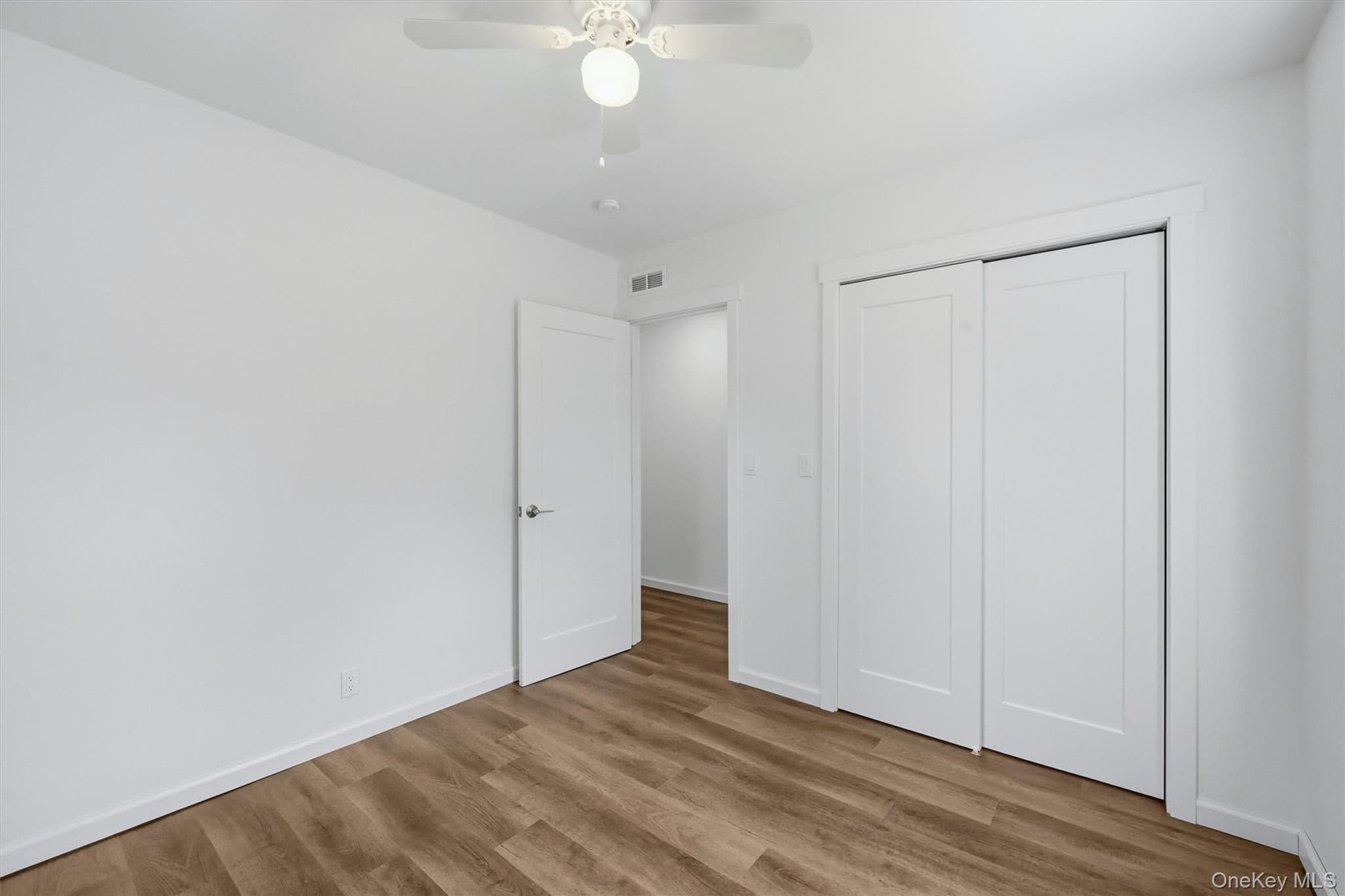 8 E Green Road thumbnail 30