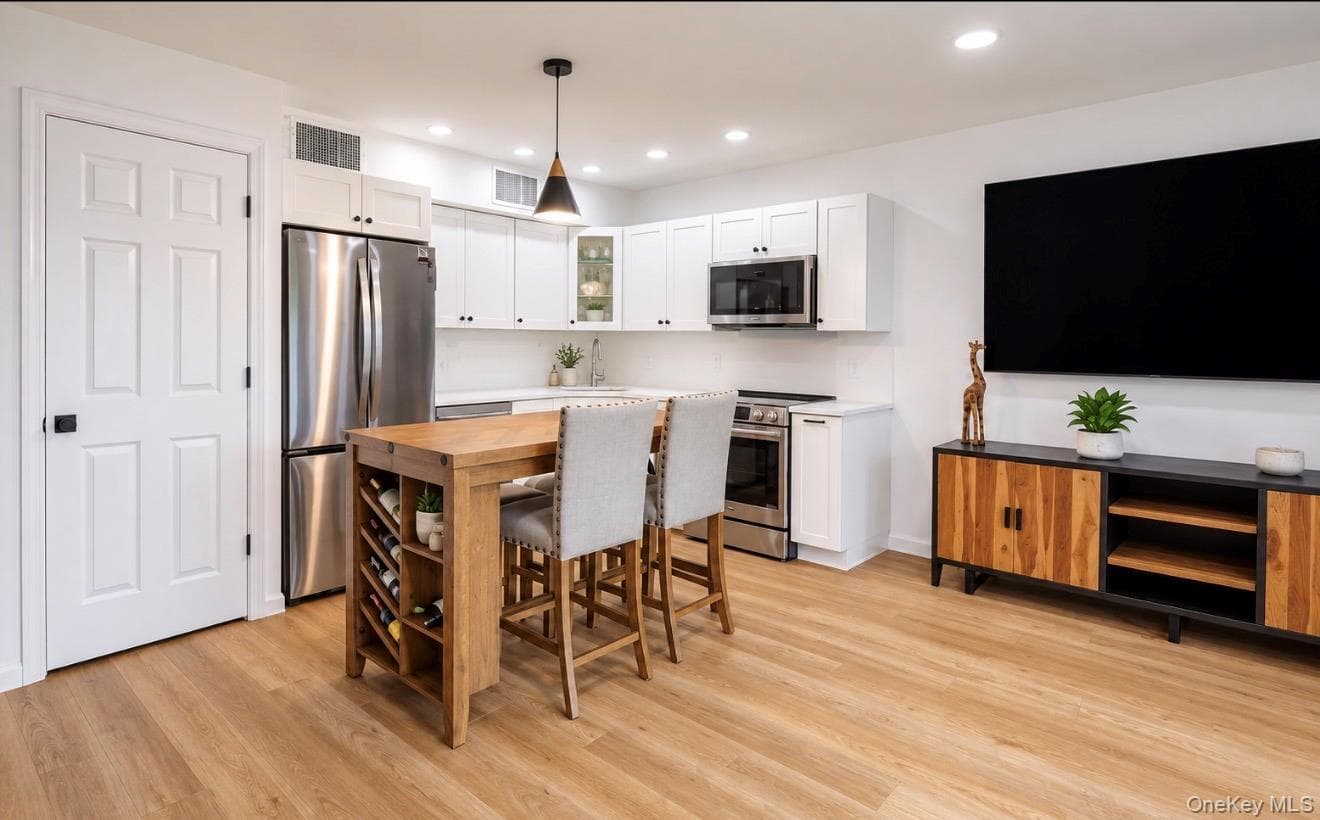 1 Anchorage Way WAY Unit: 1101 thumbnail 2