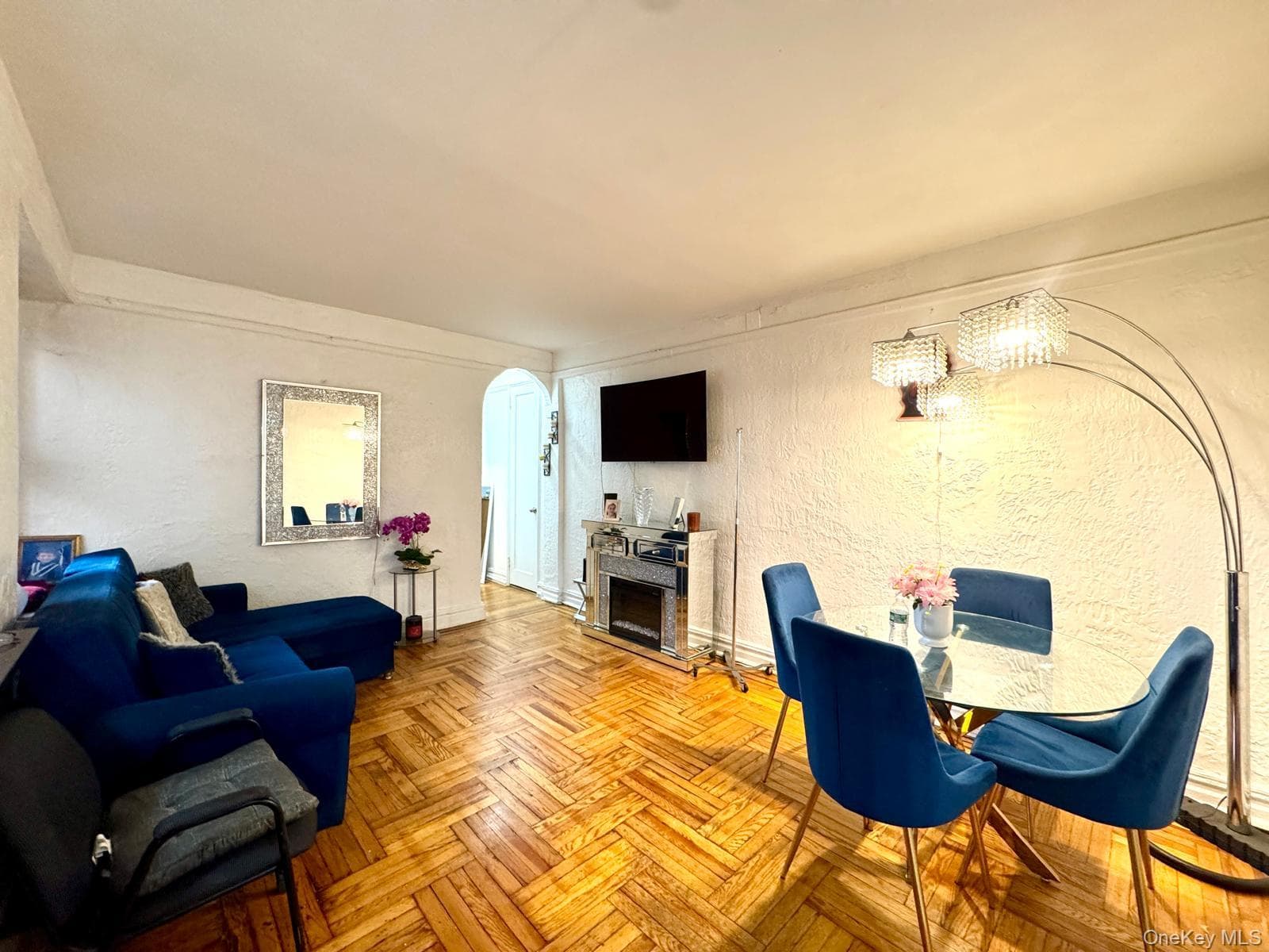 37-21 80th Street Unit: 1R thumbnail 3