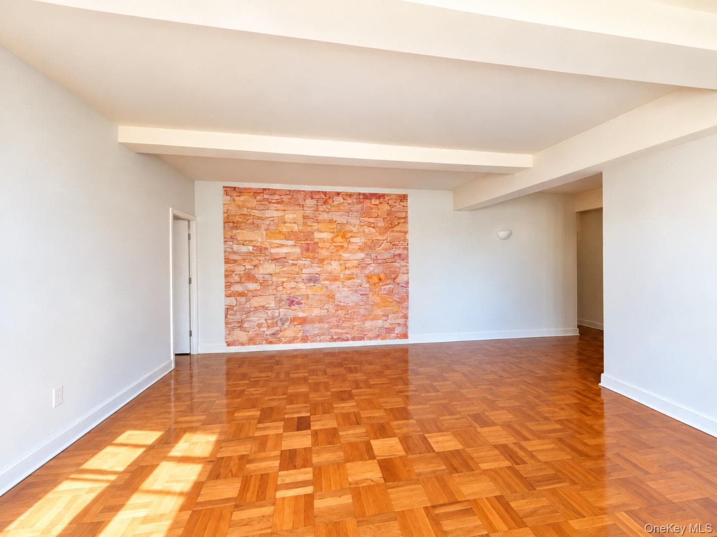 99 Metropolitan Oval Unit: 8B thumbnail 7