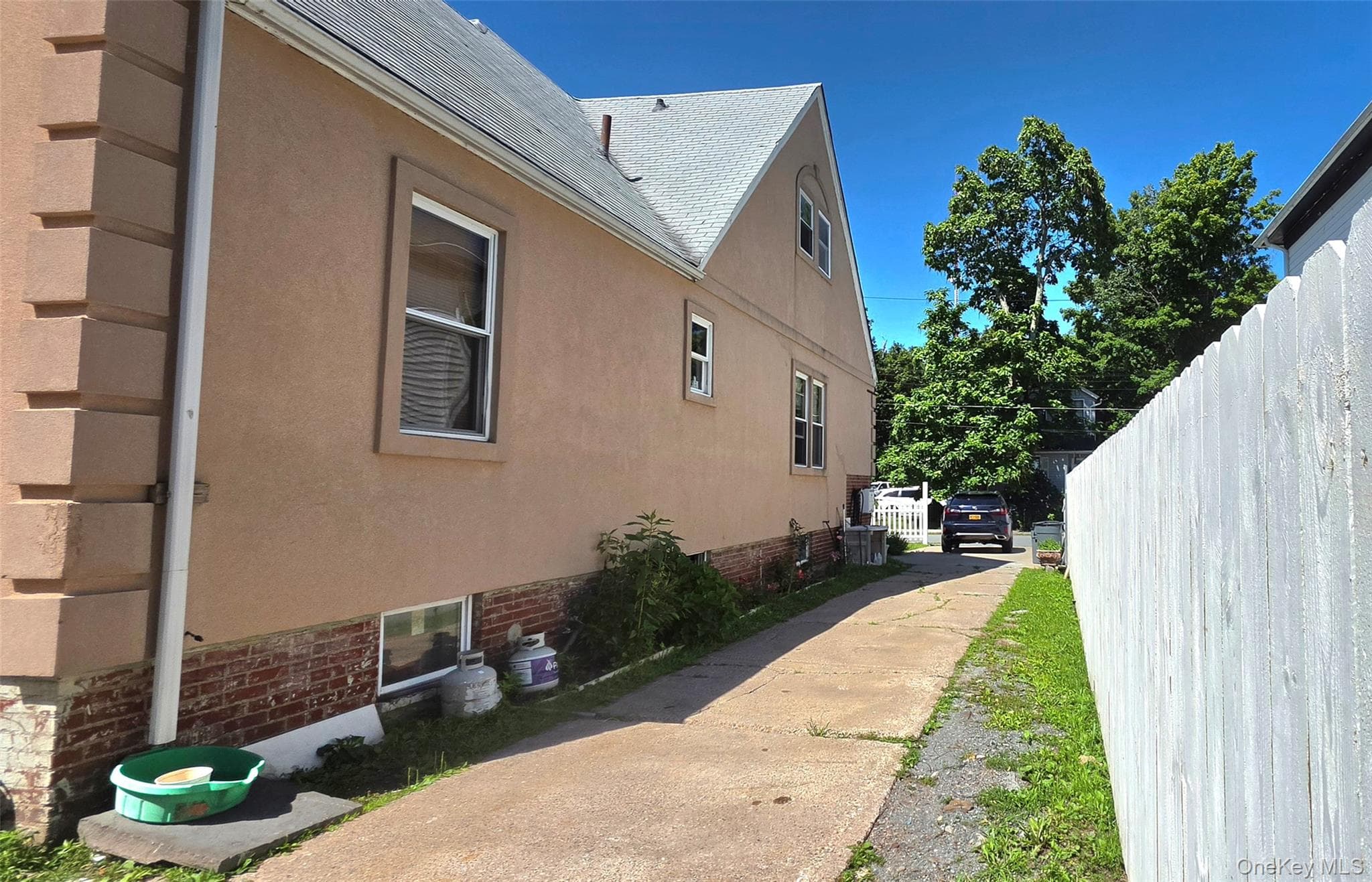 31 Cottage Street thumbnail 5