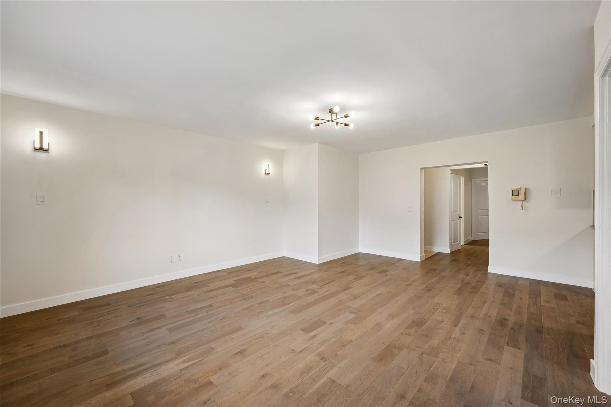 14726 Roosevelt Avenue Unit: 1C thumbnail 11