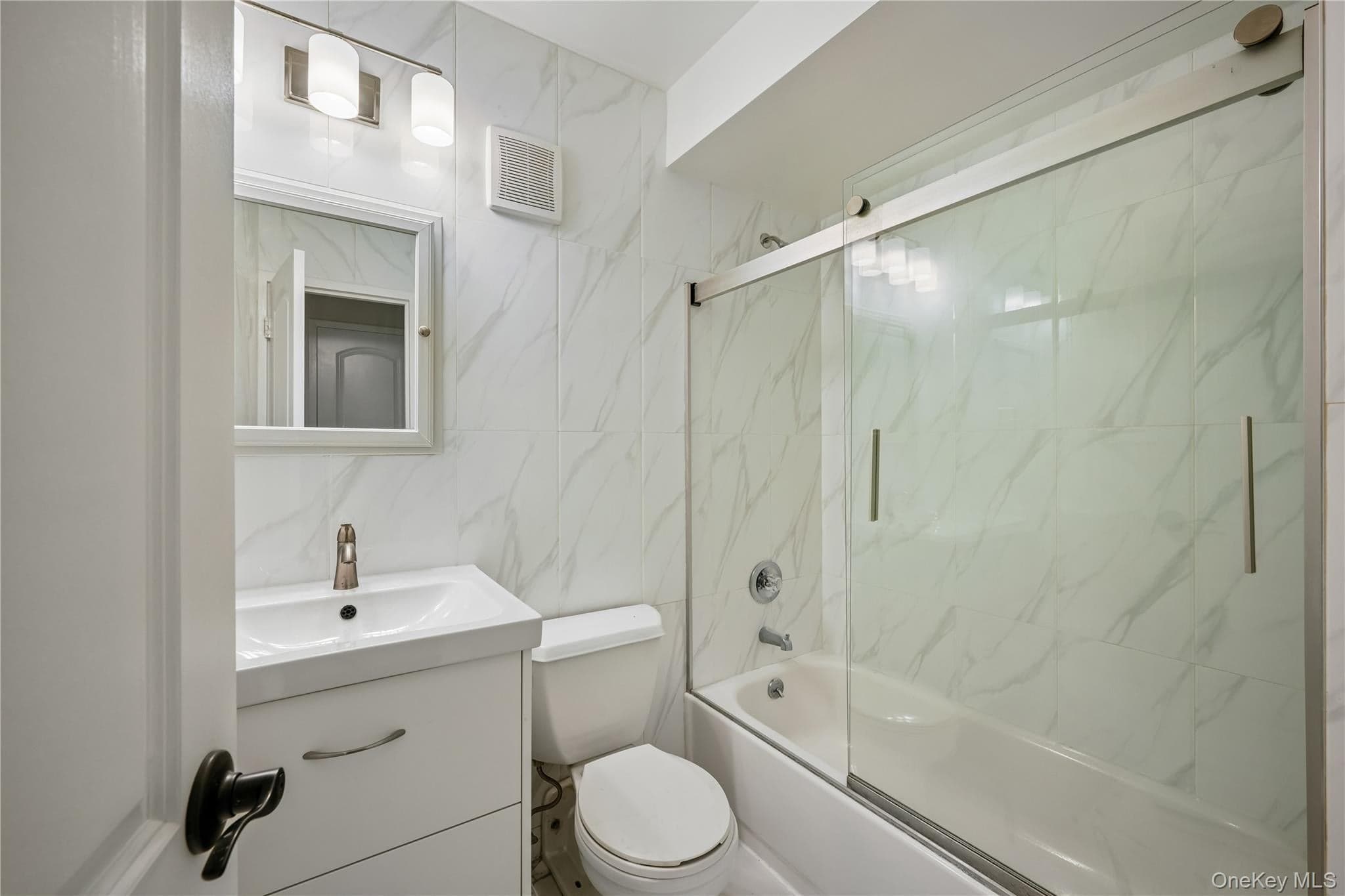 14726 Roosevelt Avenue Unit: 1C thumbnail 9