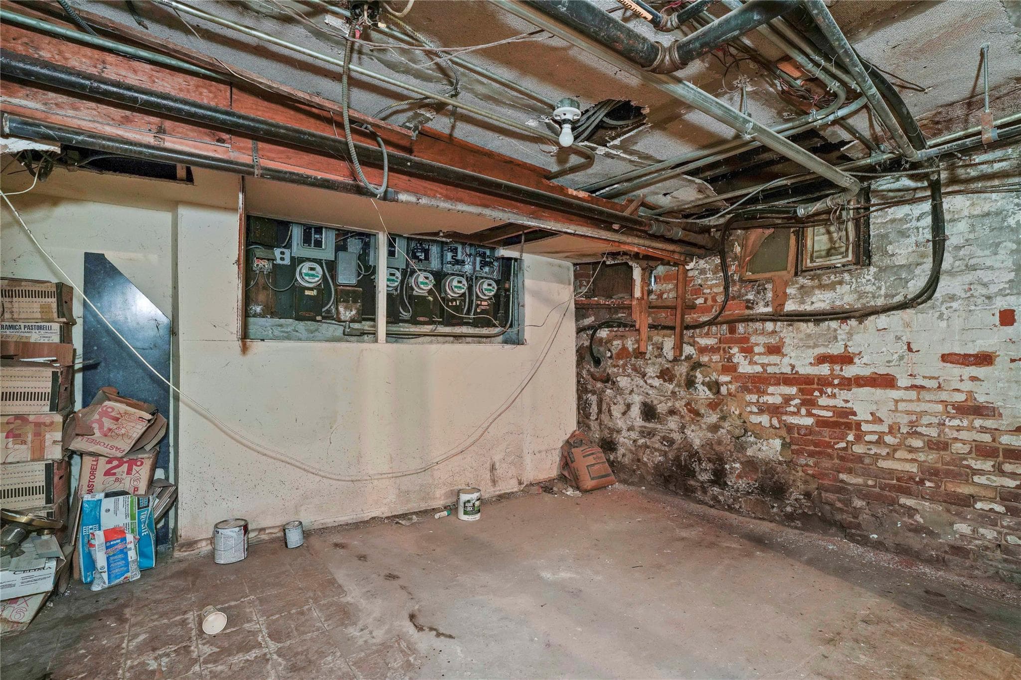1670 Putnam Avenue thumbnail 13