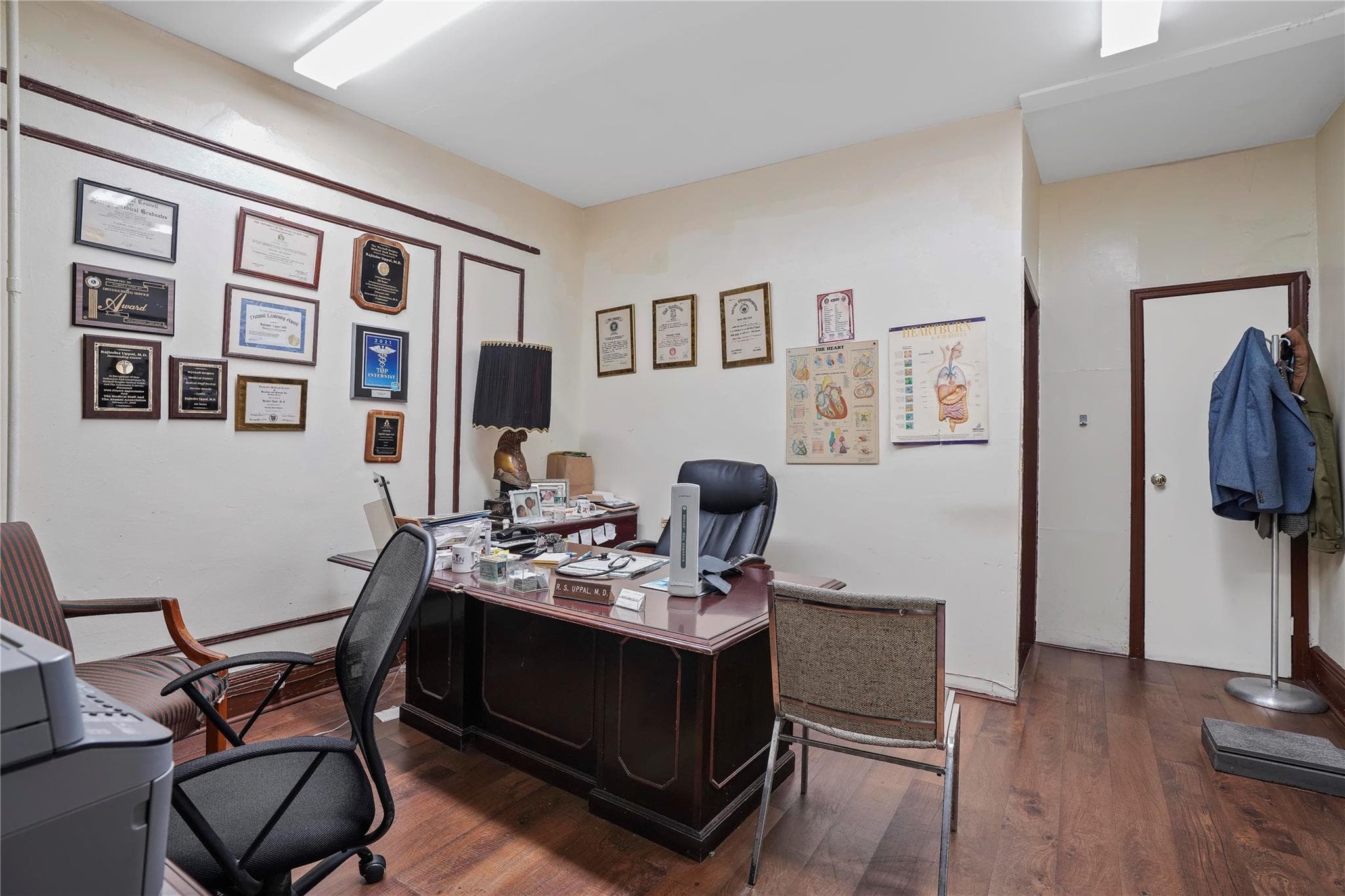 1670 Putnam Avenue thumbnail 9