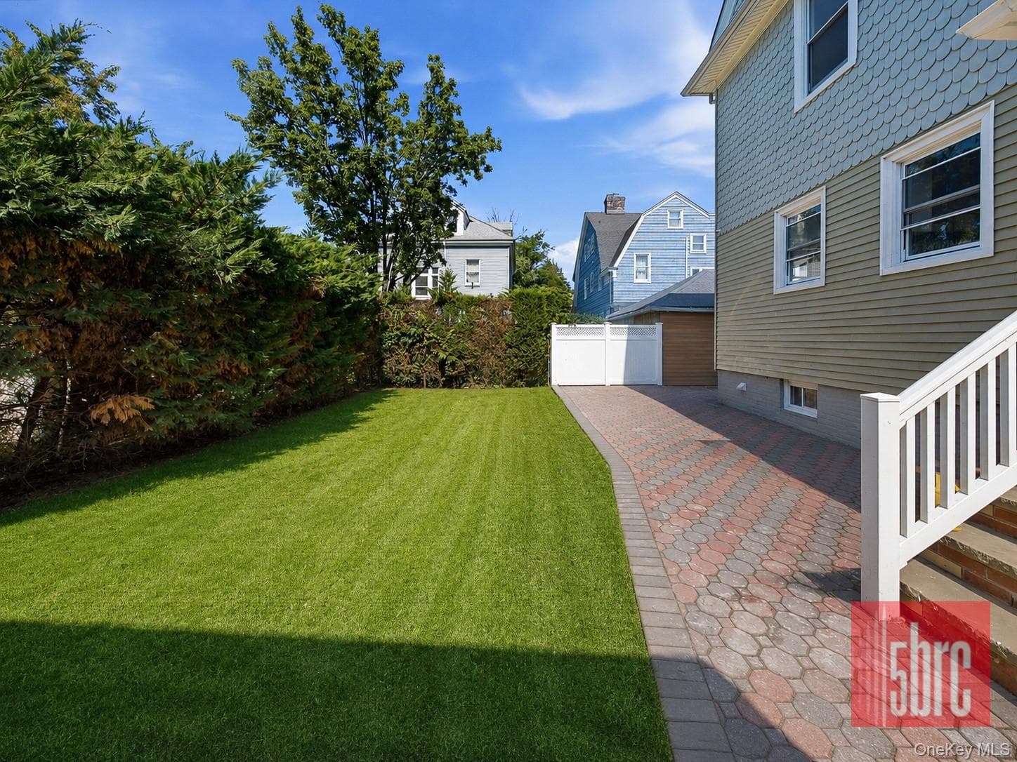 1205 Beverley Road thumbnail 40