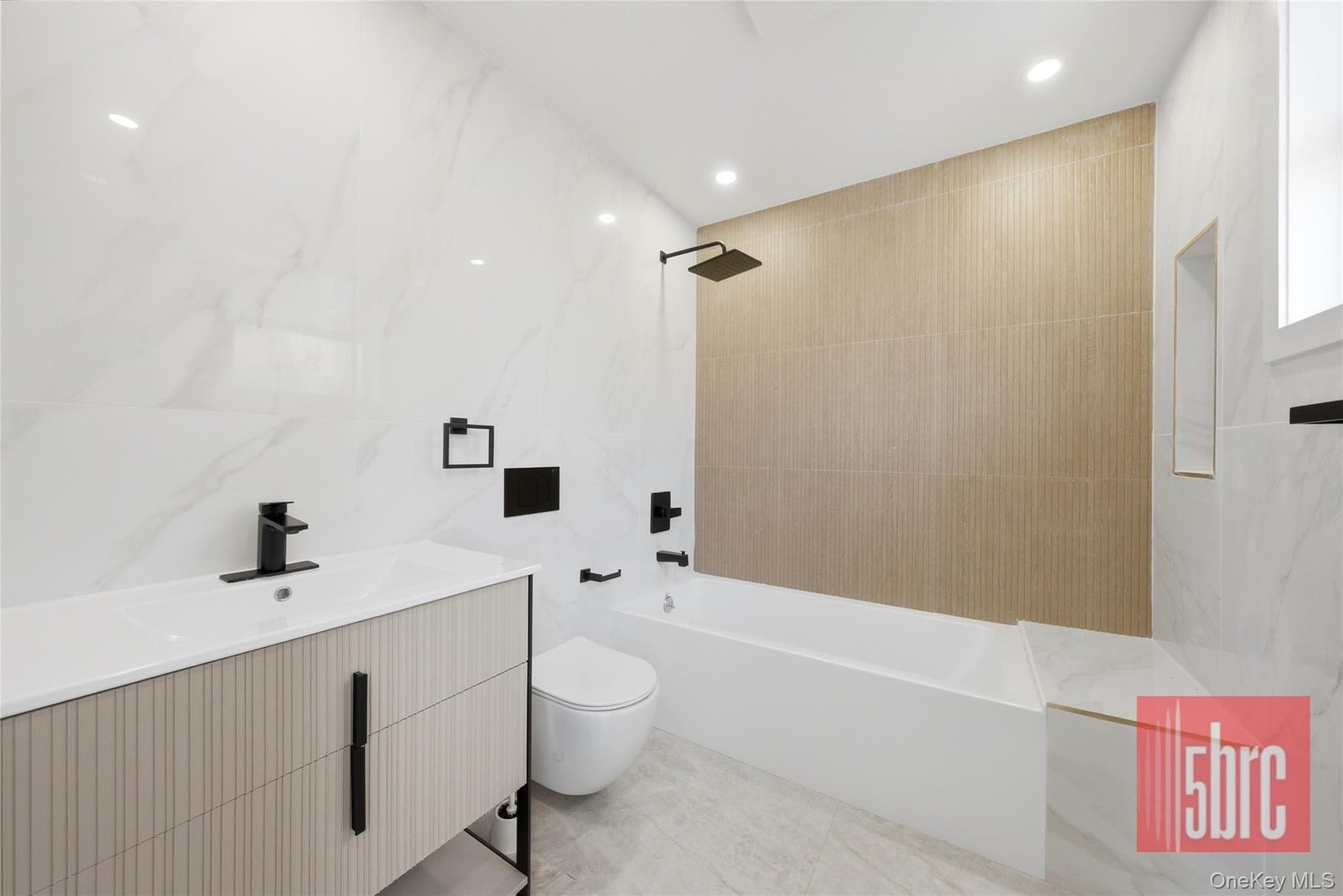 1205 Beverley Road thumbnail 32
