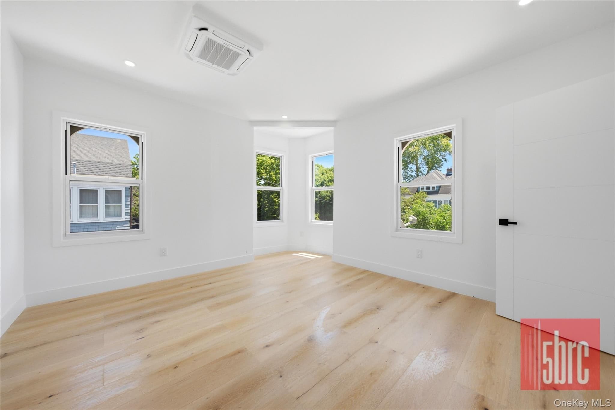 1205 Beverley Road thumbnail 24