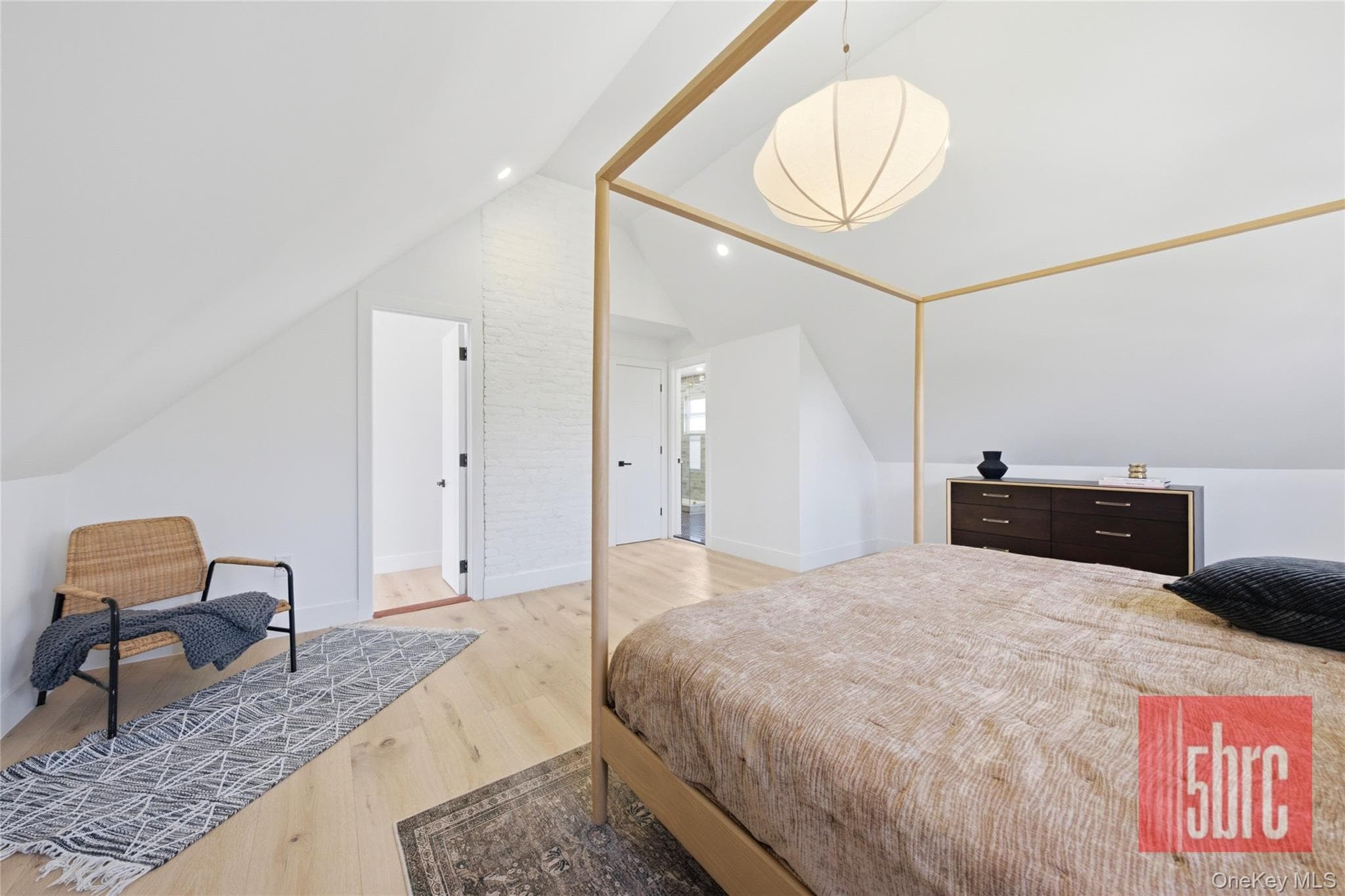 1205 Beverley Road thumbnail 19