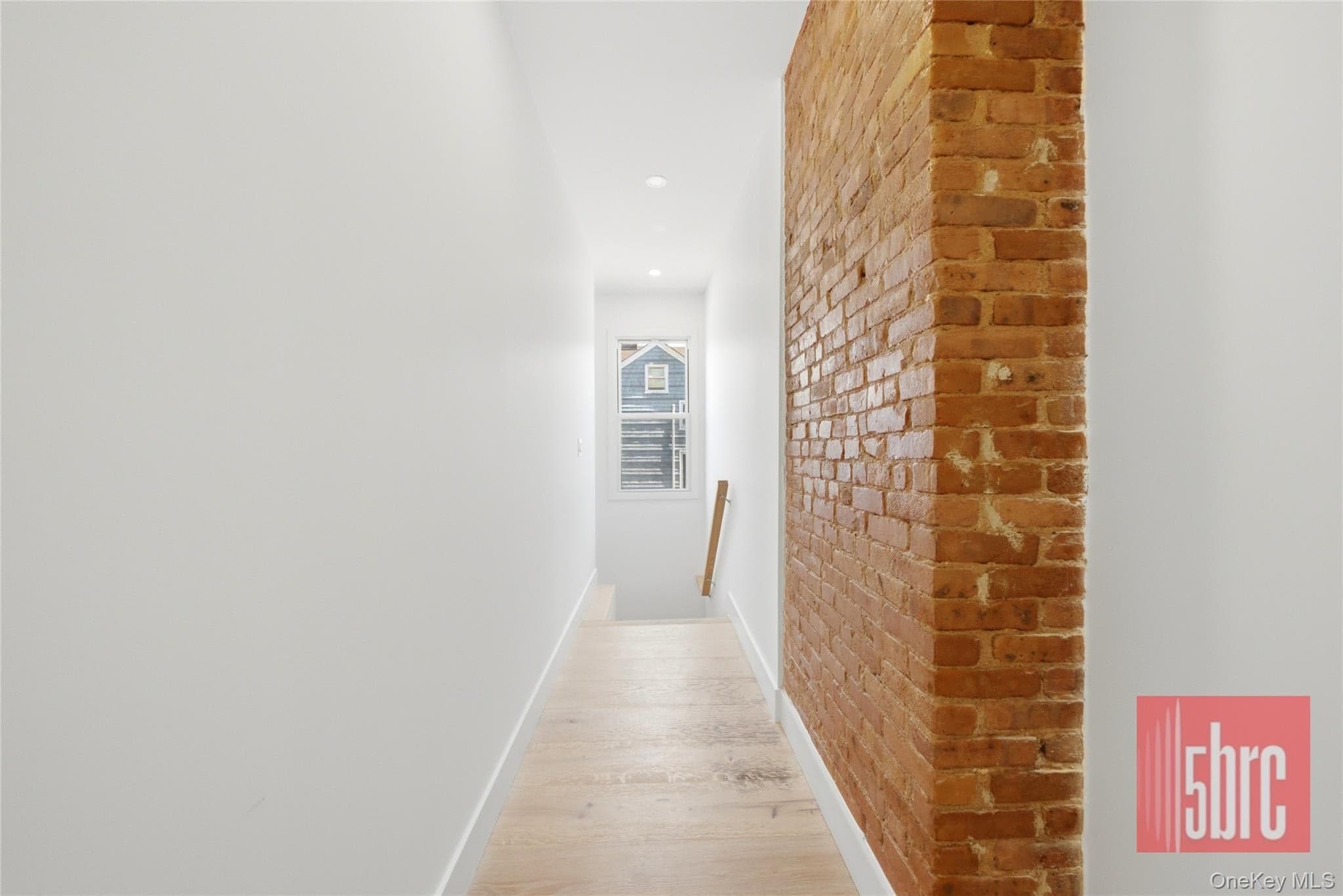 1205 Beverley Road thumbnail 25