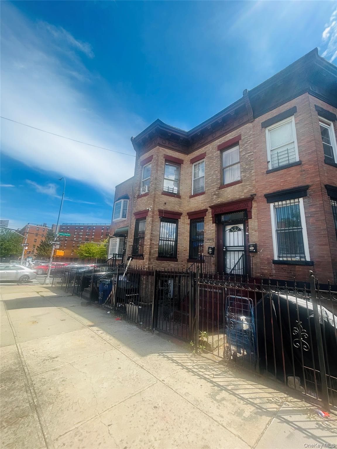 1596 Saint Marks Avenue thumbnail 2