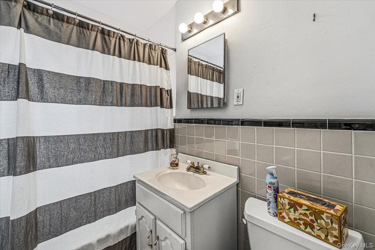 220-15 75th Avenue Unit: 86A2 thumbnail 10