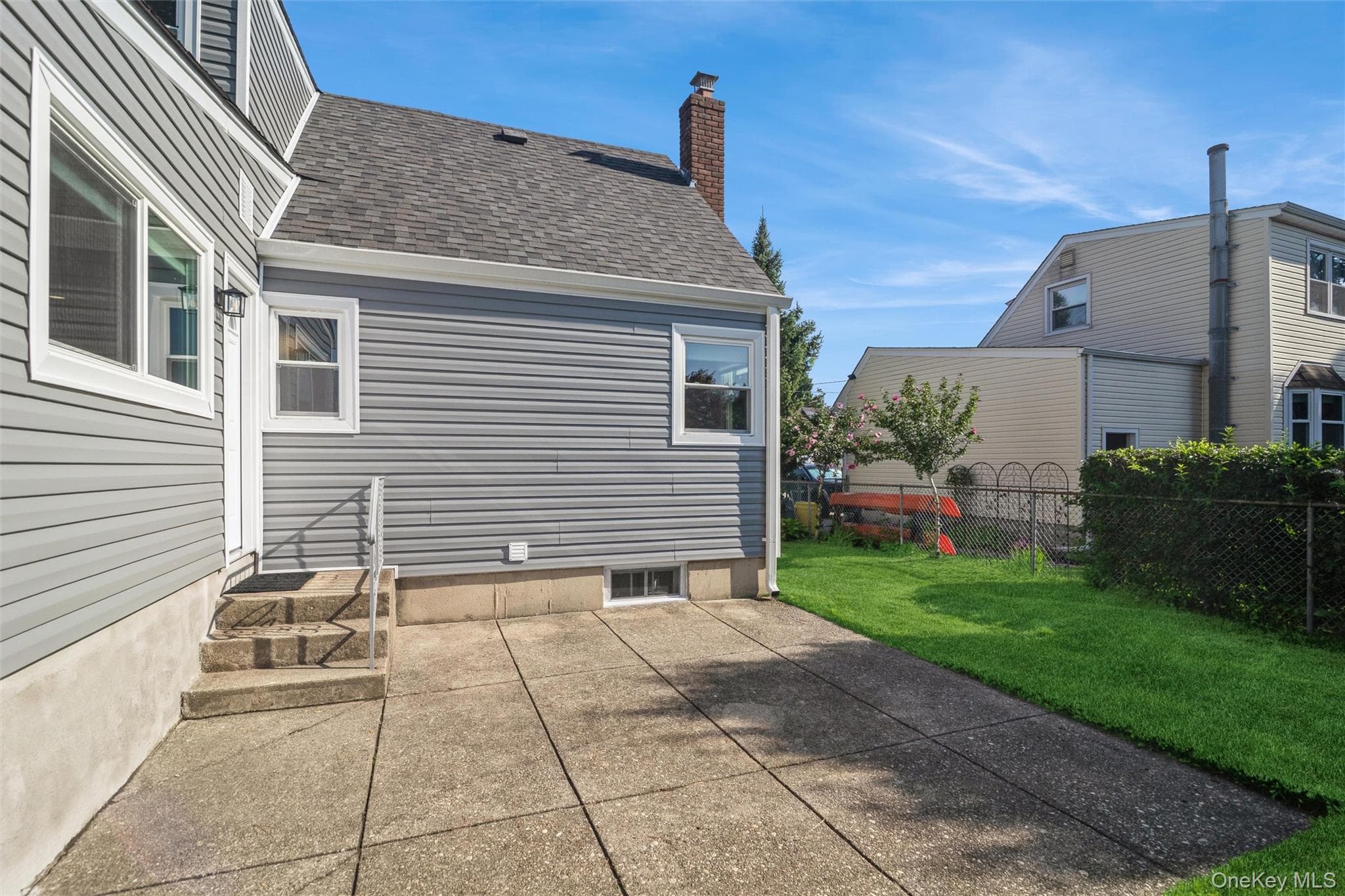 216 N Hawthorne Street thumbnail 34