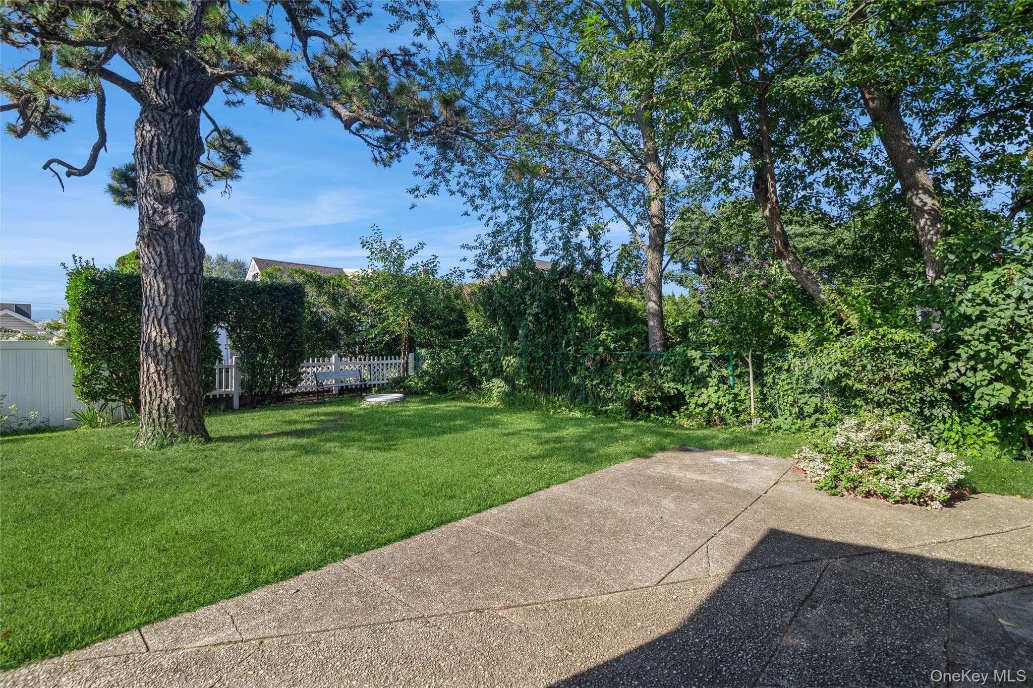 216 N Hawthorne Street thumbnail 33